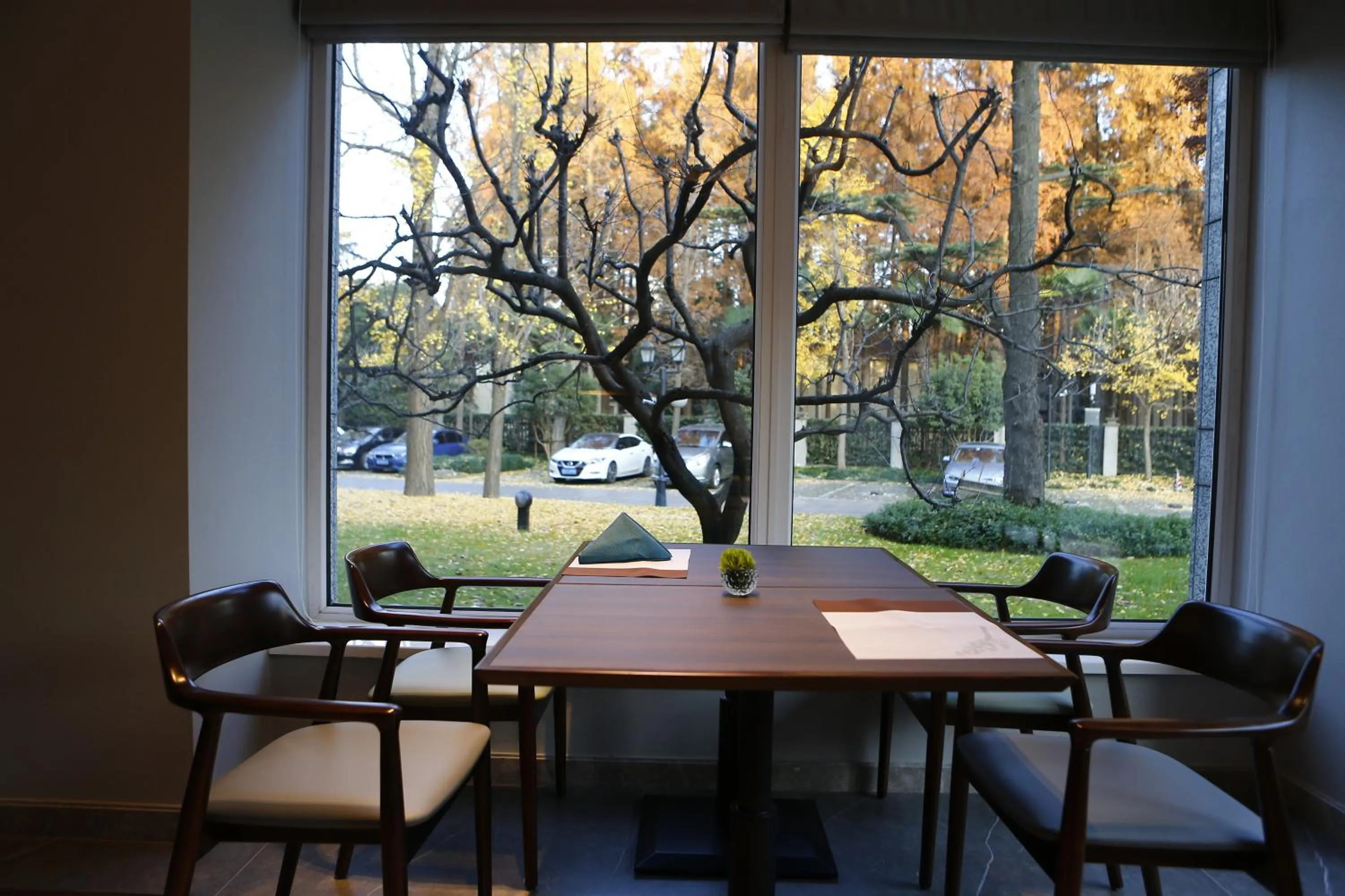 Restaurant/places to eat in Hong Qiao State Guest House