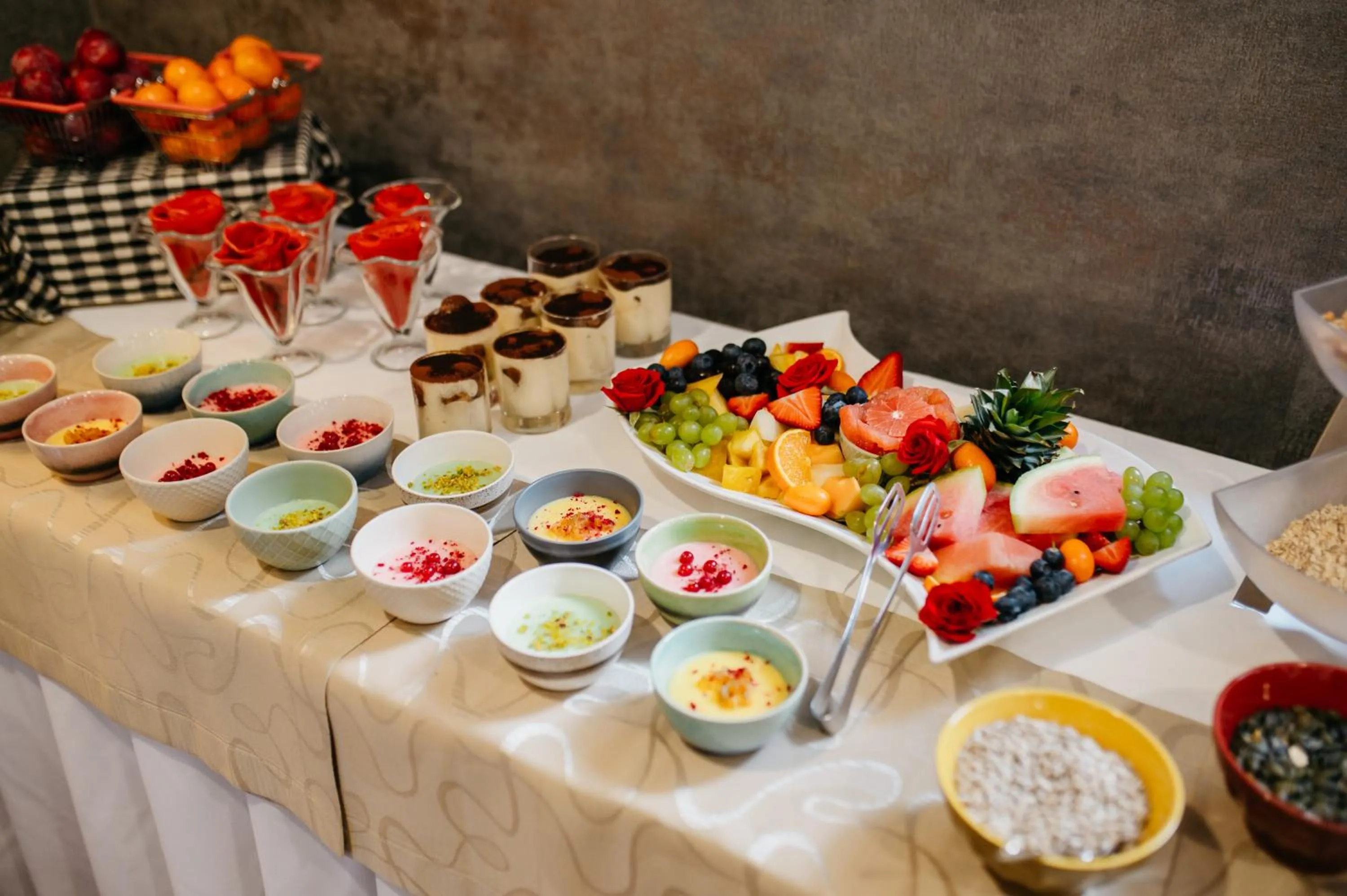 Breakfast in Hotel Color