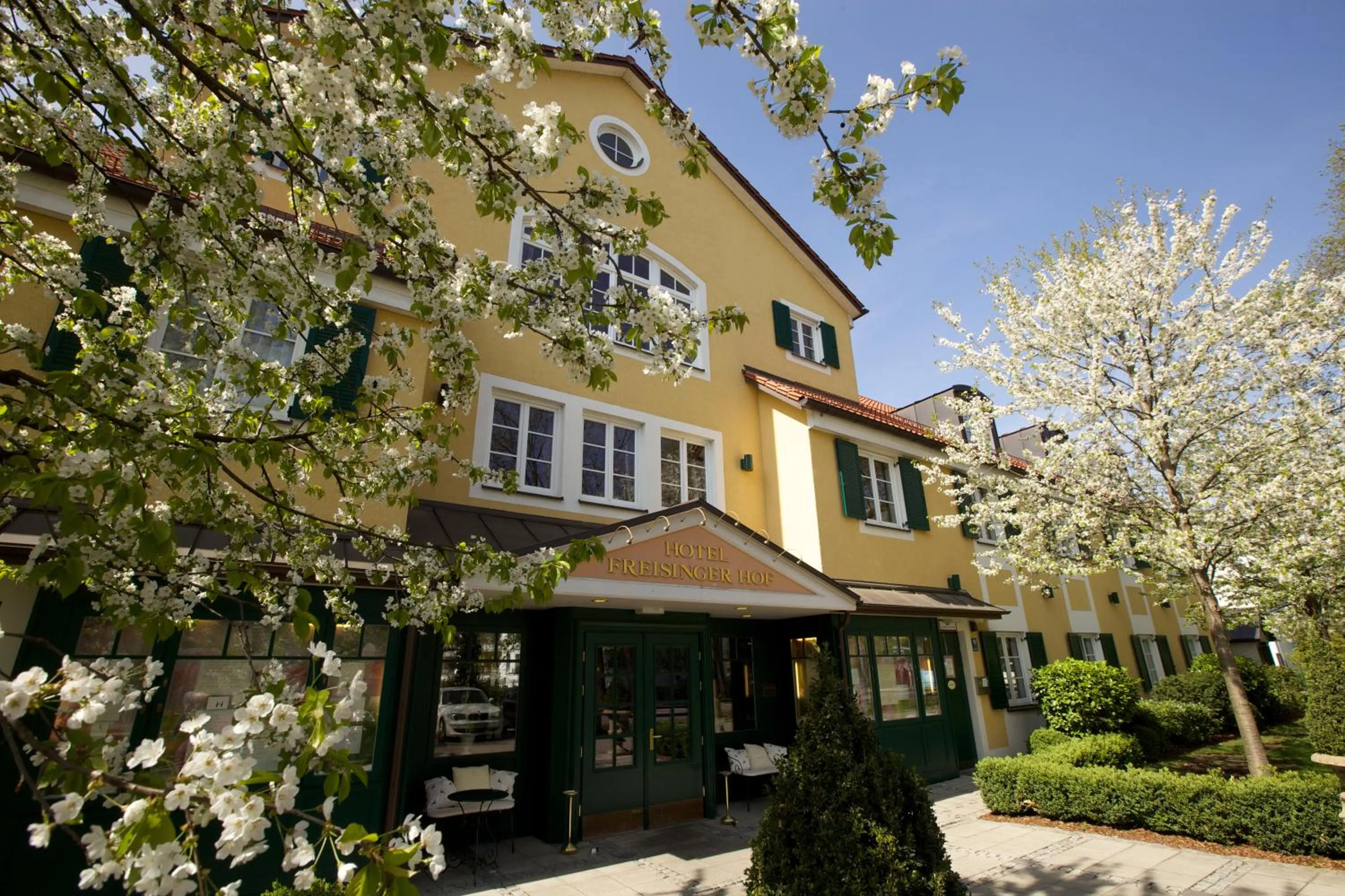 Property building in Hotel Freisinger Hof