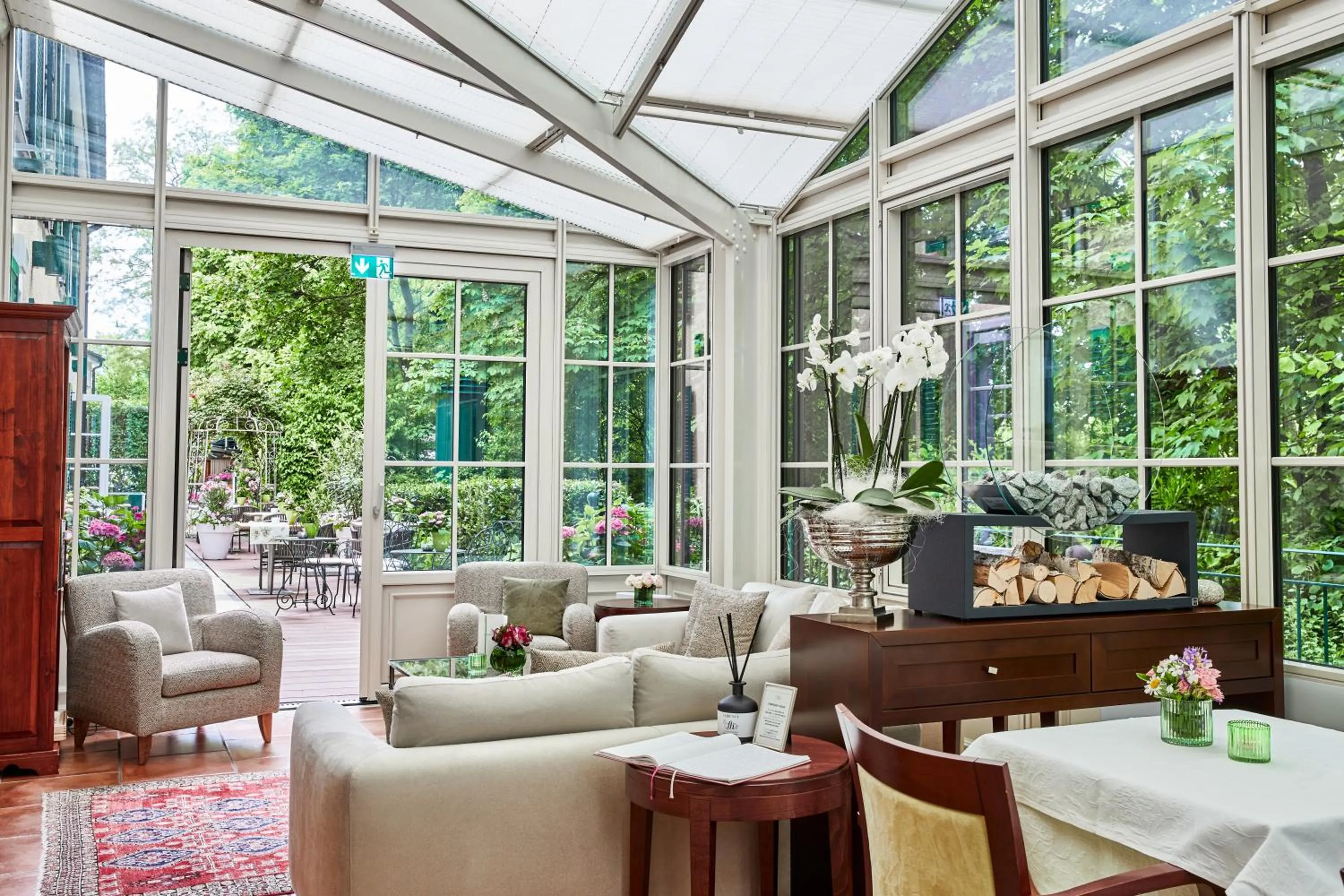 Lobby or reception in Hotel Freisinger Hof