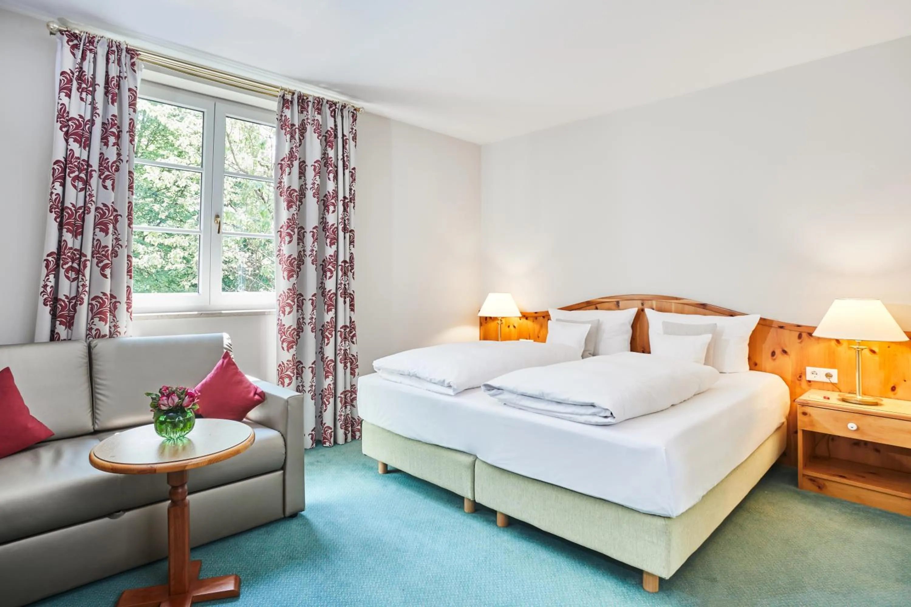 Photo of the whole room, Bed in Hotel Freisinger Hof