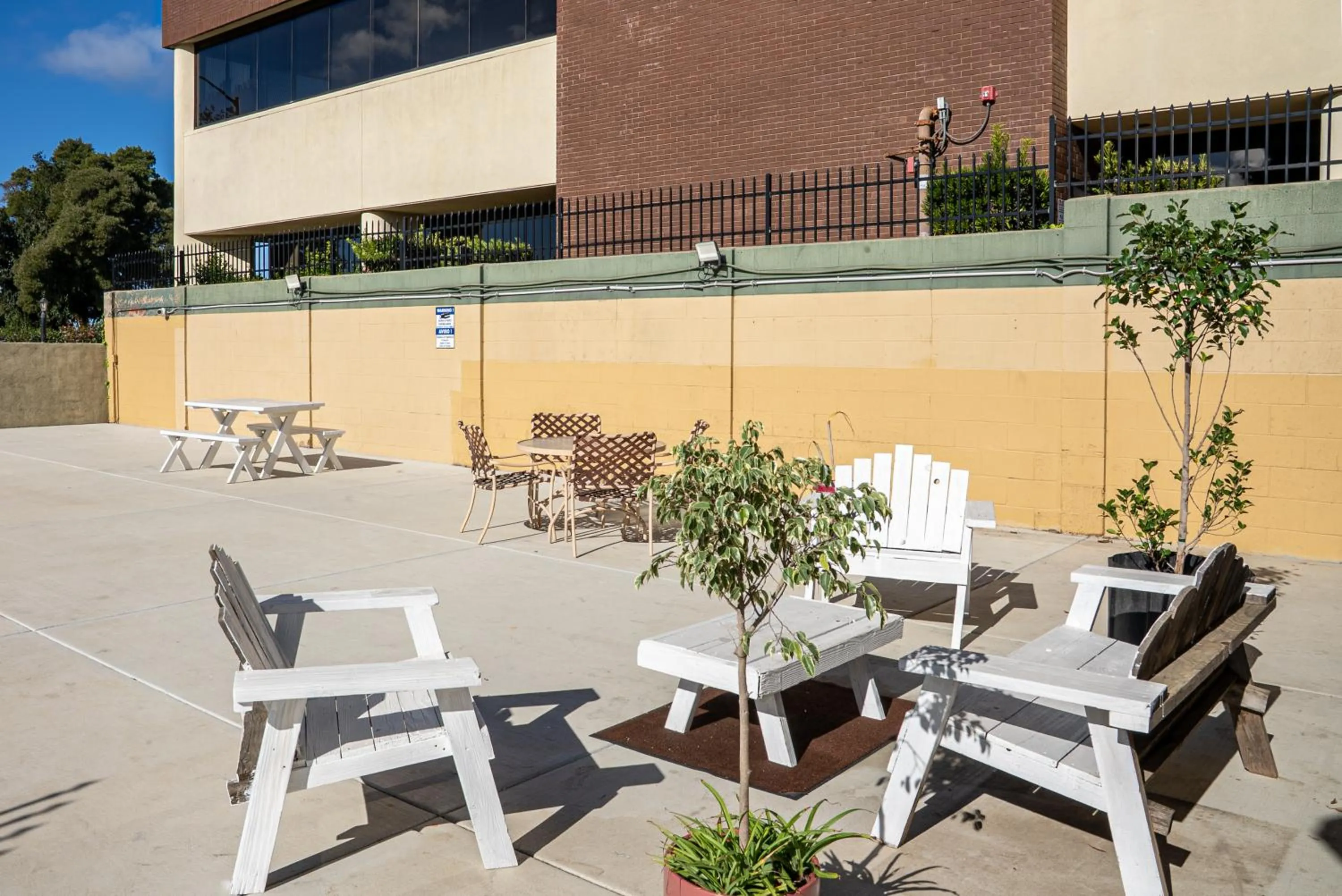 Patio in Town and Country Inn