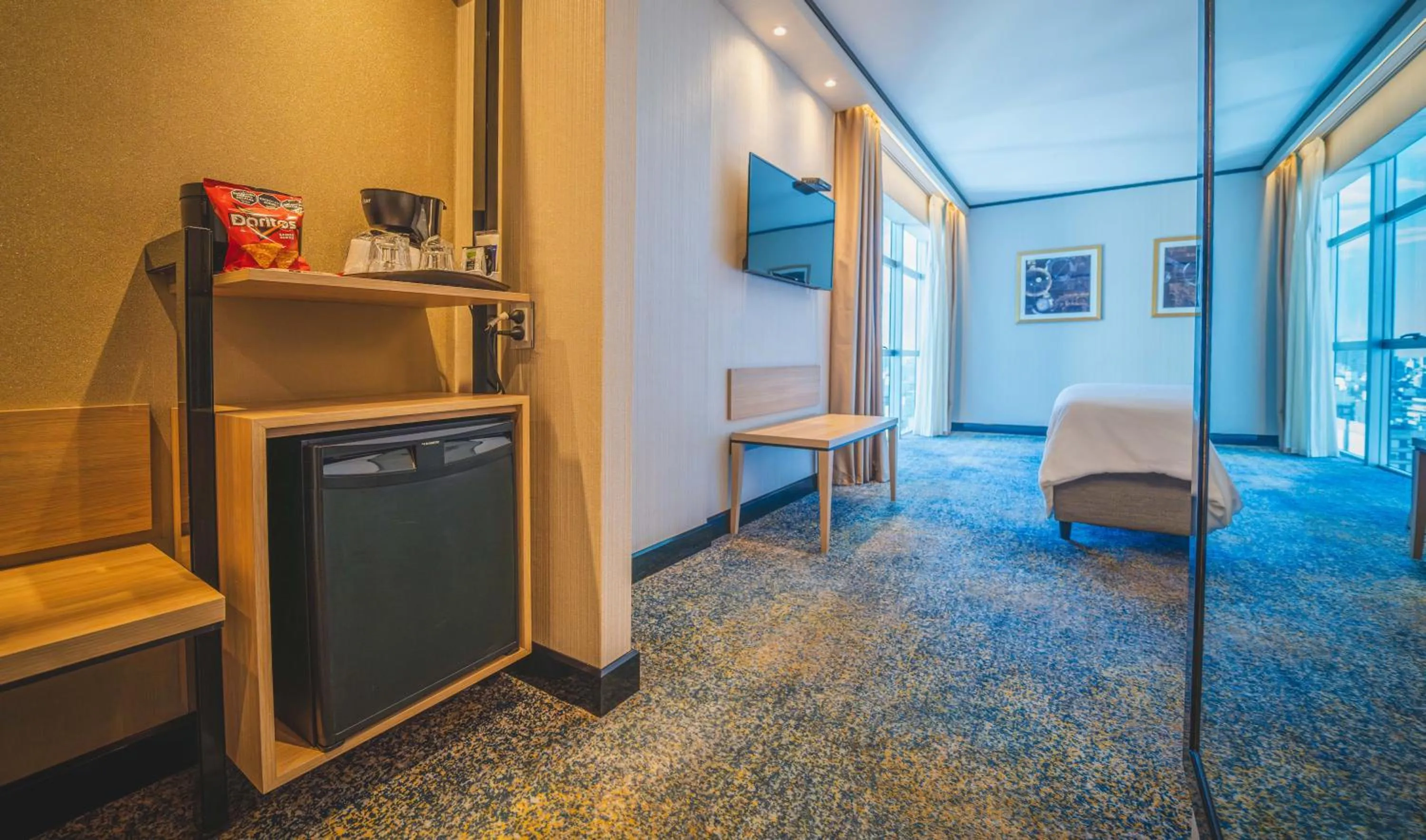 furniture in Holiday Inn Rosario by IHG