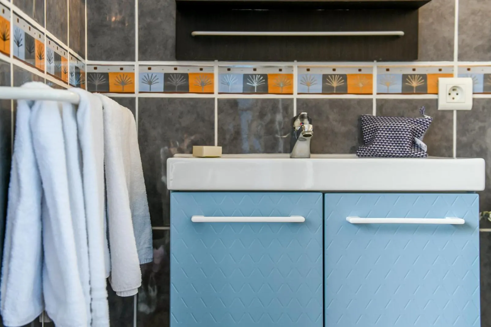 Bathroom in Logis Hotel de France