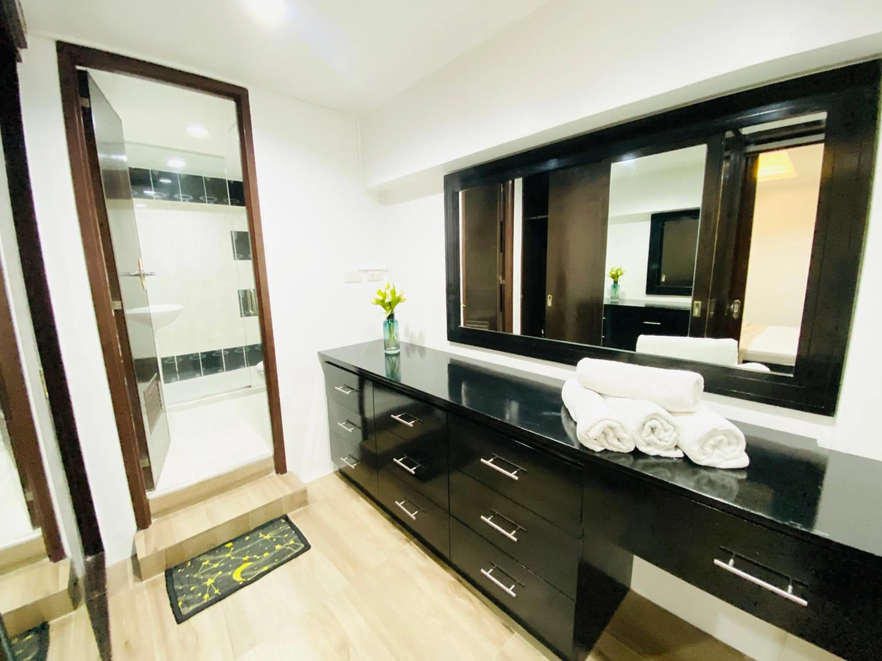 Cebu City Huge Lofts by P&J