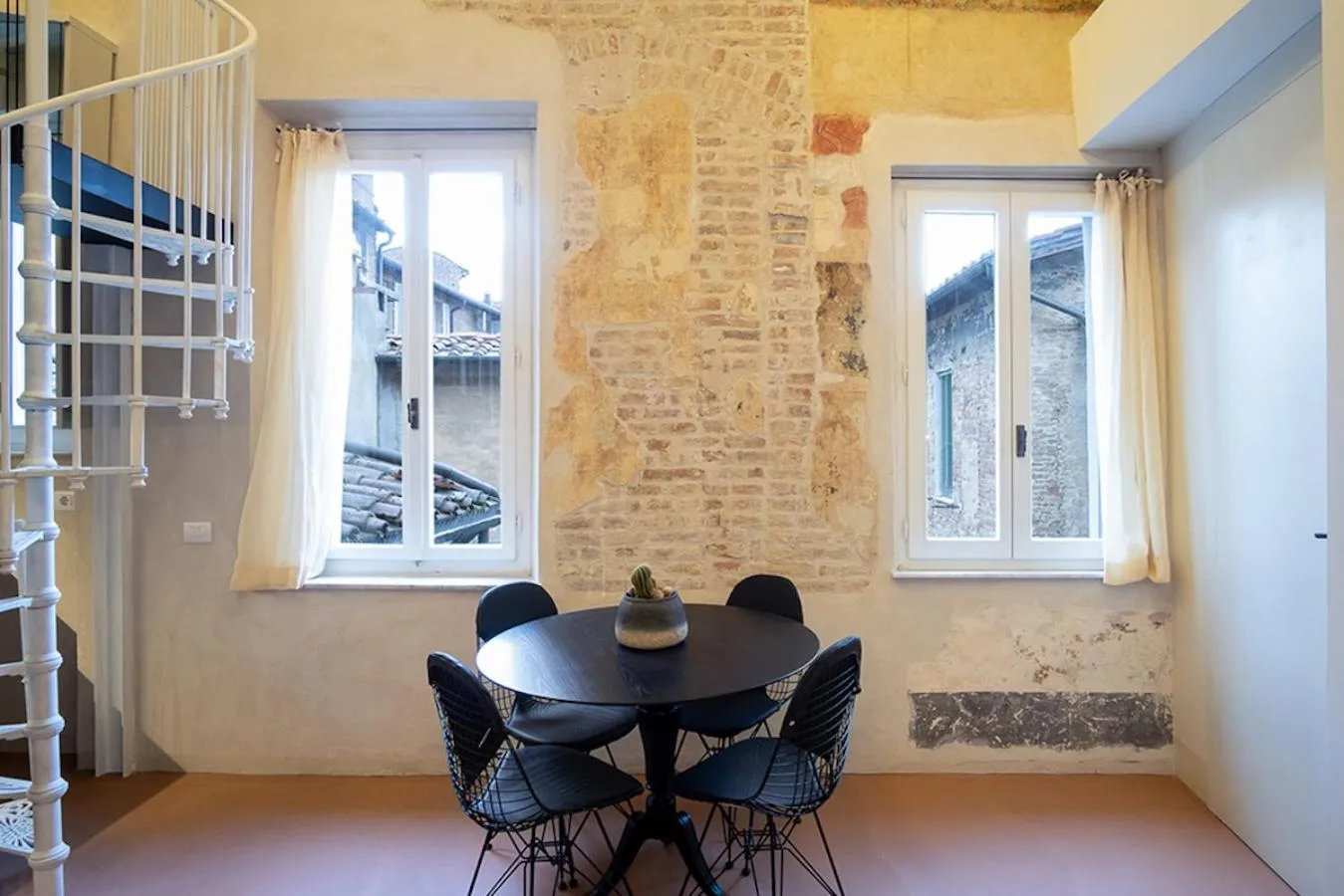 Decorative detail in Casatorre dei Leoni Dimora Storica