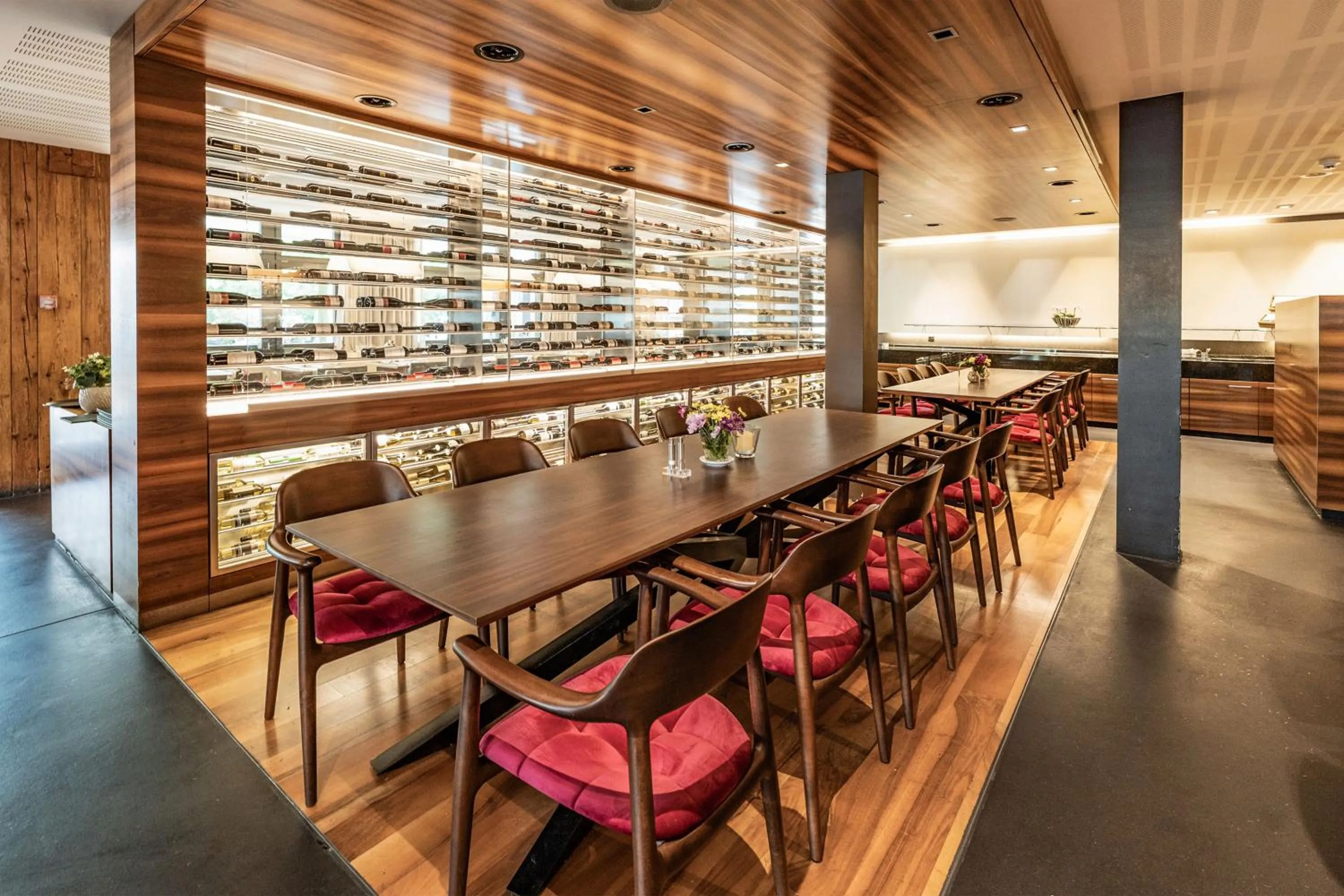 Restaurant/places to eat in Tailormade Hotel KRONE Sarnen