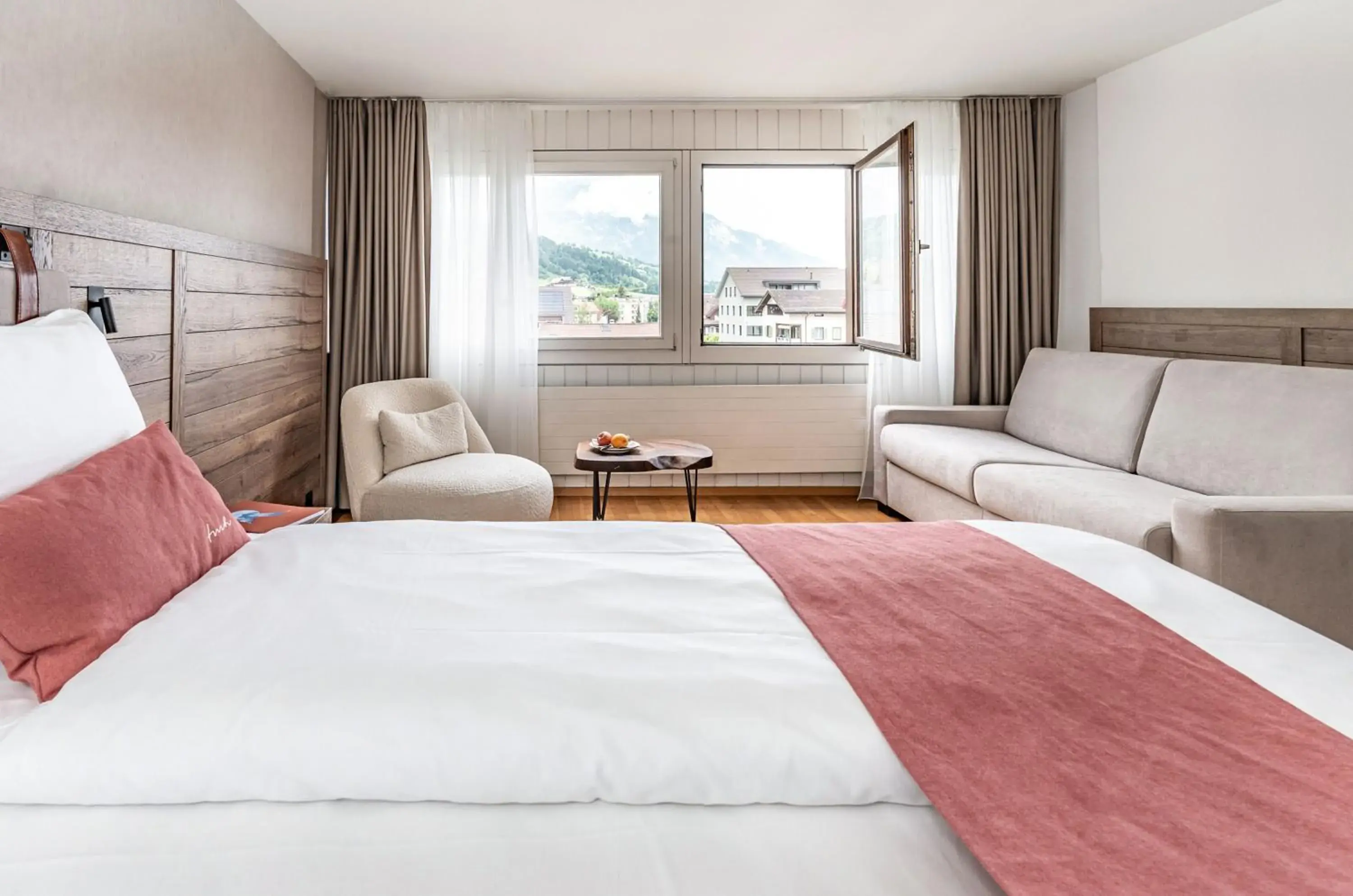 Superior Double or Twin Room in Tailormade Hotel KRONE Sarnen Superior Double or Twin Room in Tailormade Hotel KRONE Sarnen