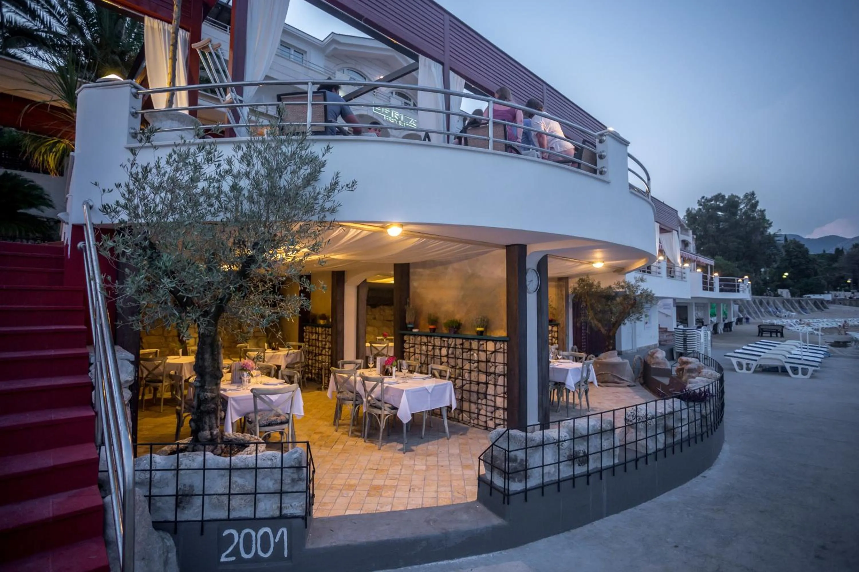 Business facilities in Hotel Perla