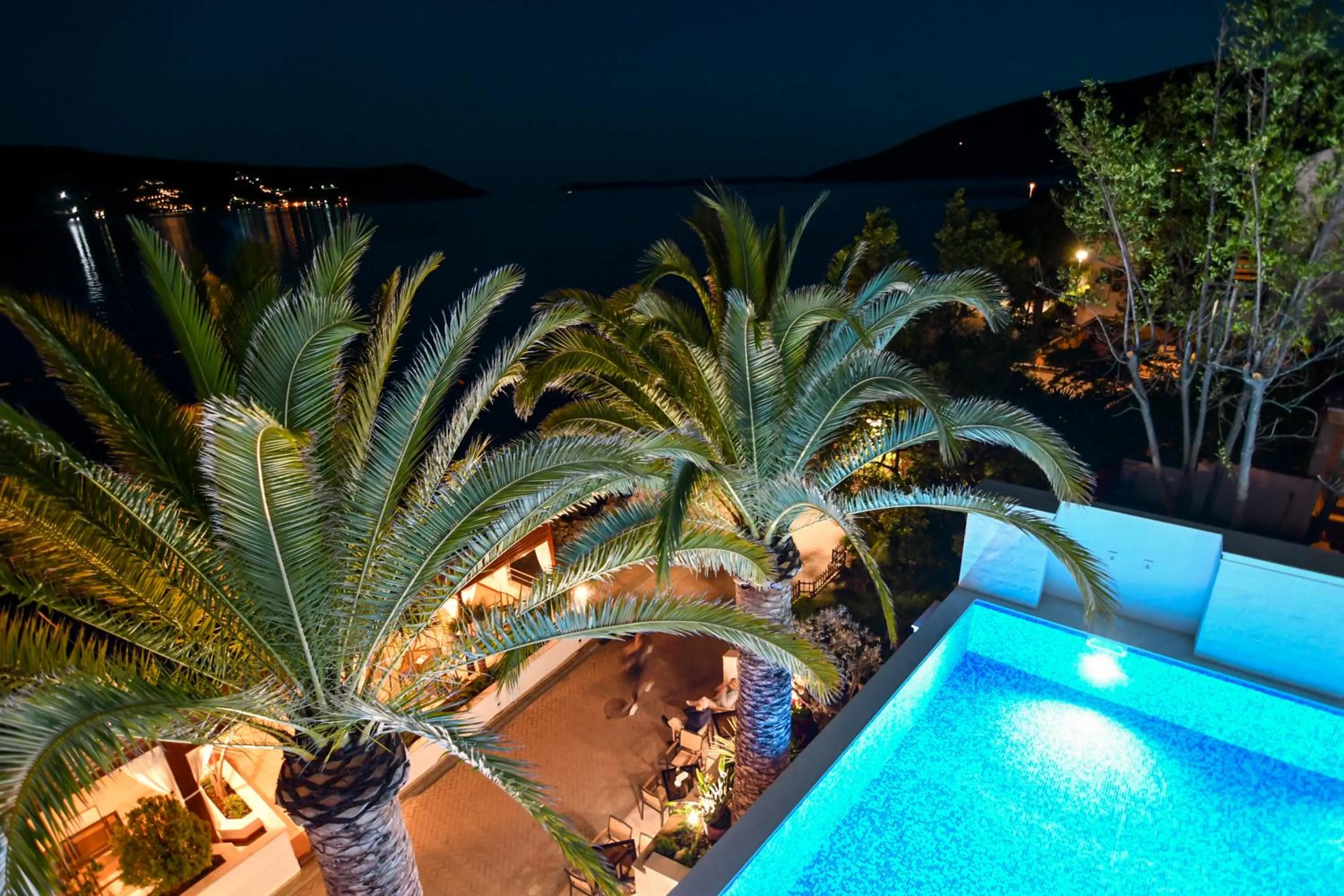 Pool view in Hotel Perla