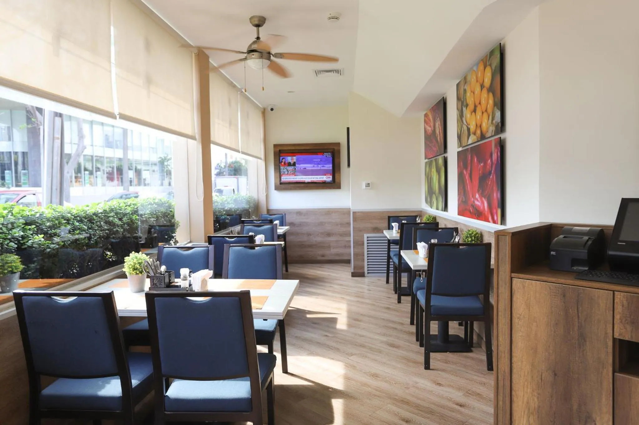 Restaurant/places to eat in Casa Andina Standard Miraflores San Antonio