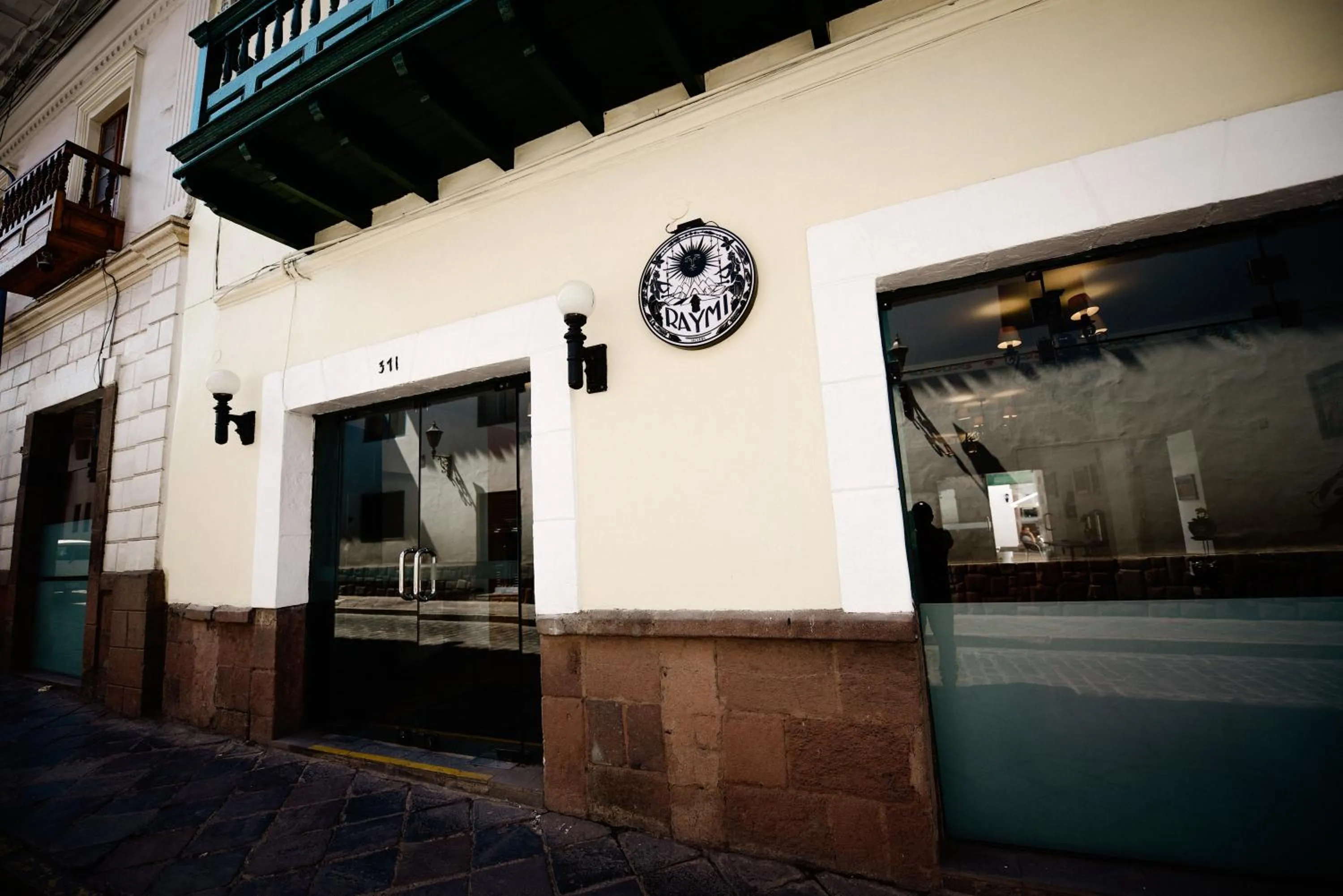 Facade/entrance in Hotel Raymi