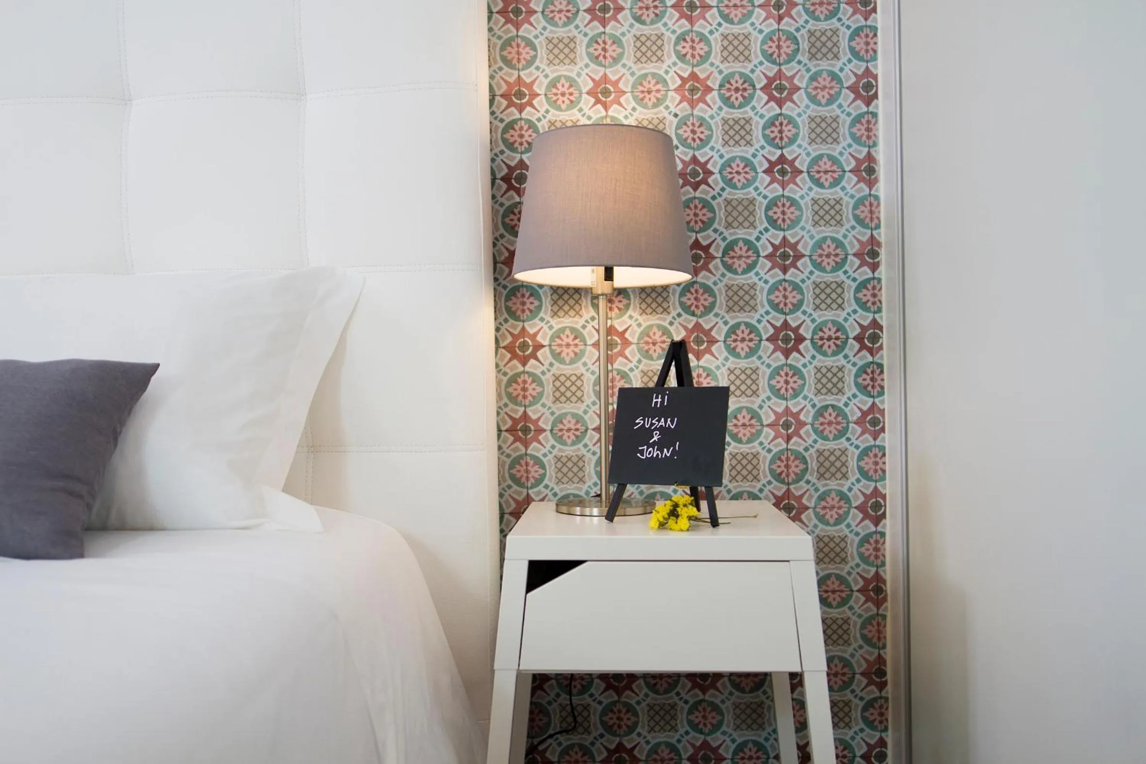 Bedroom, Bed in Art 4 You Cascais Suites