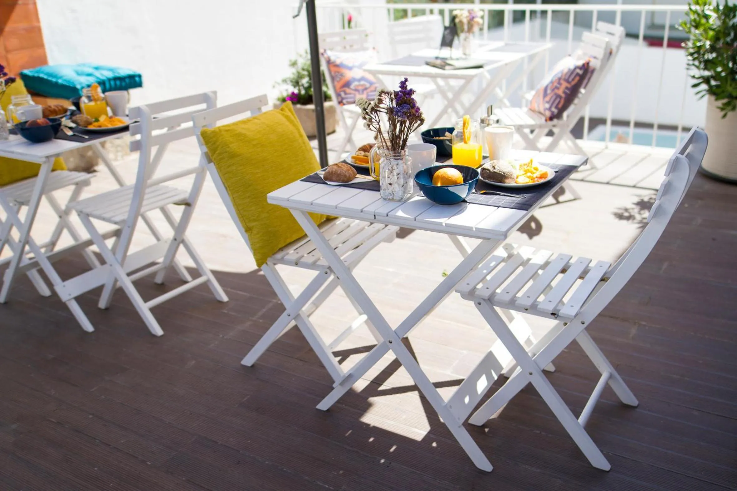 Patio in Art 4 You Cascais Suites