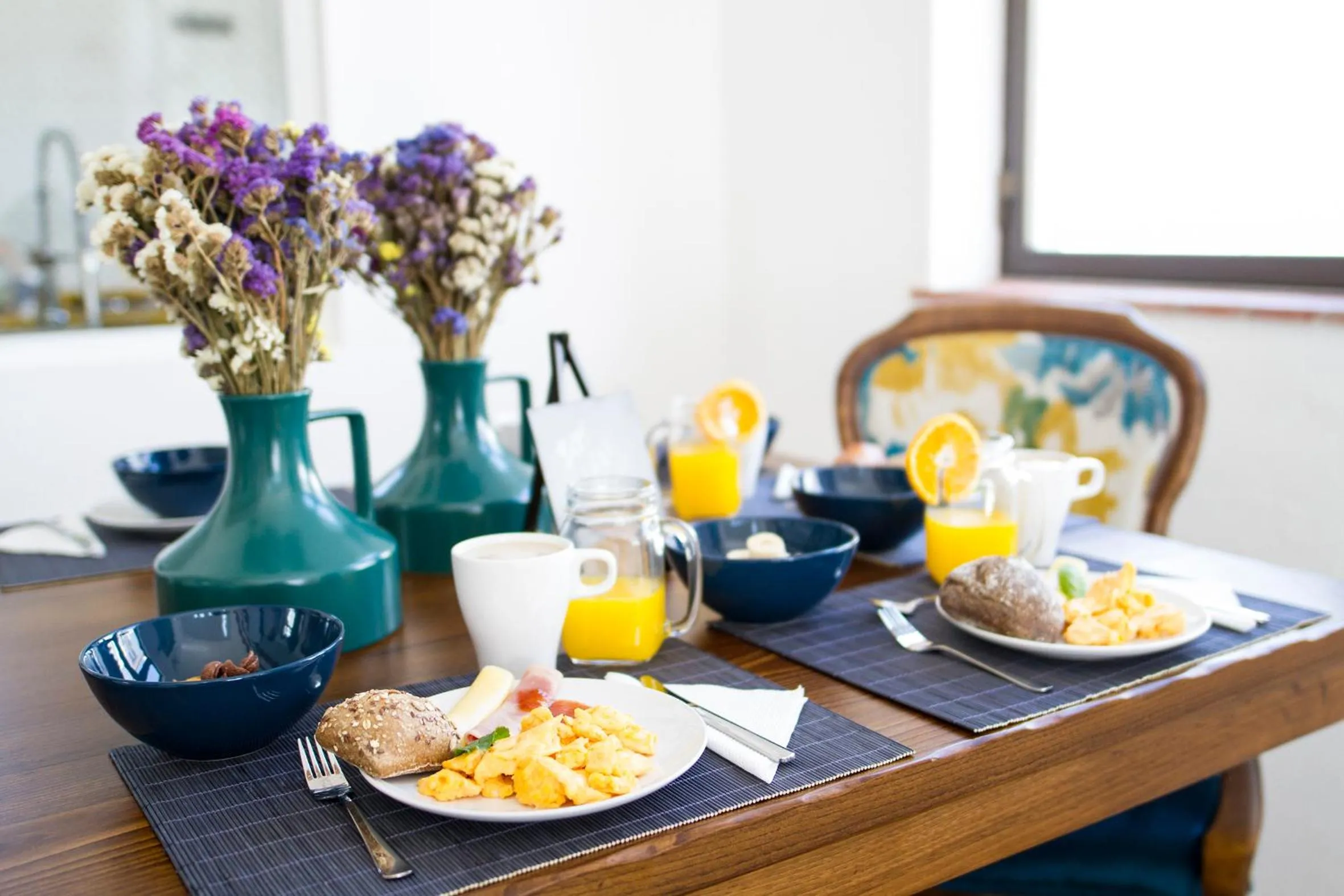 Continental breakfast in Art 4 You Cascais Suites