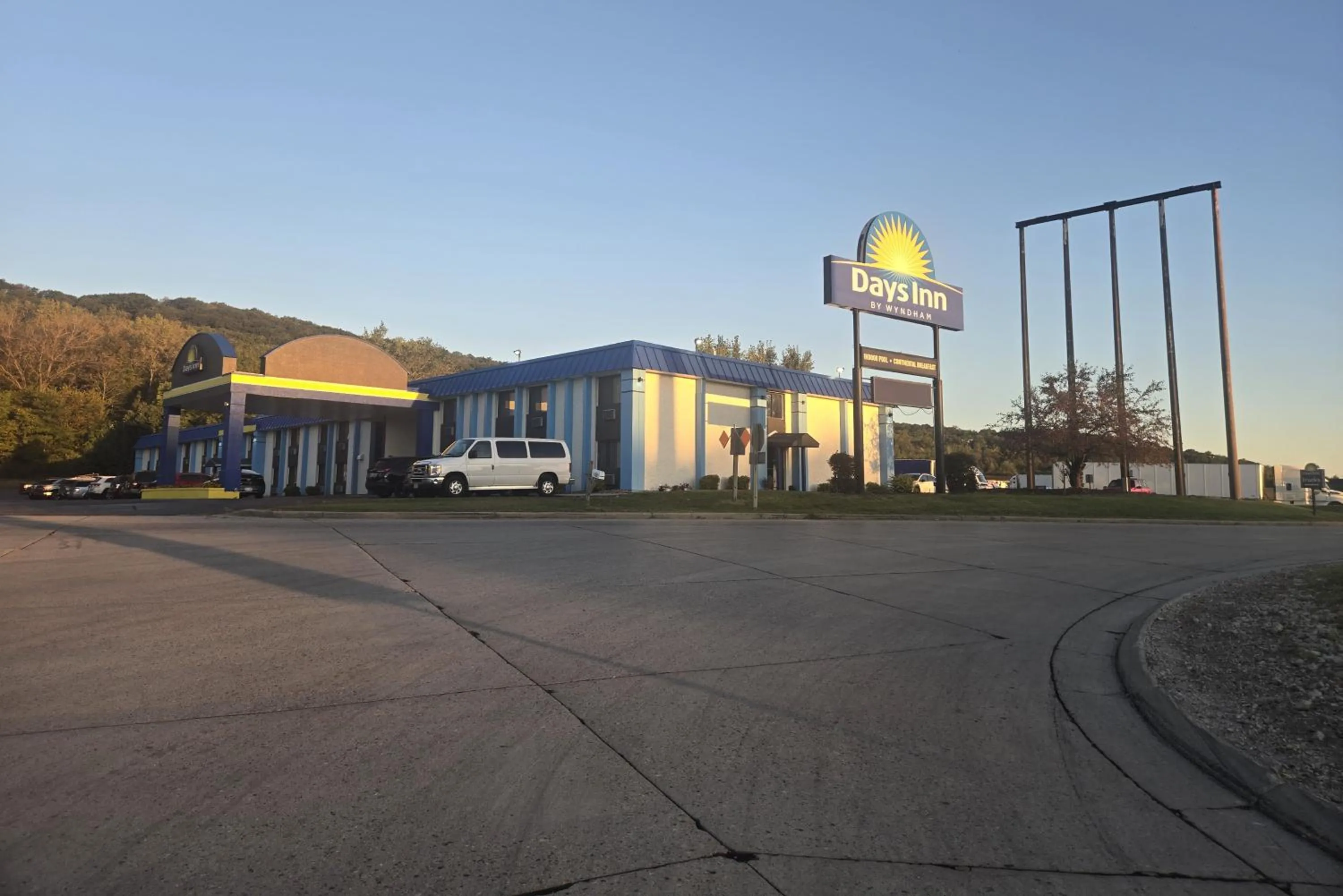 Days Inn by Wyndham Portage Cascade Mountain area