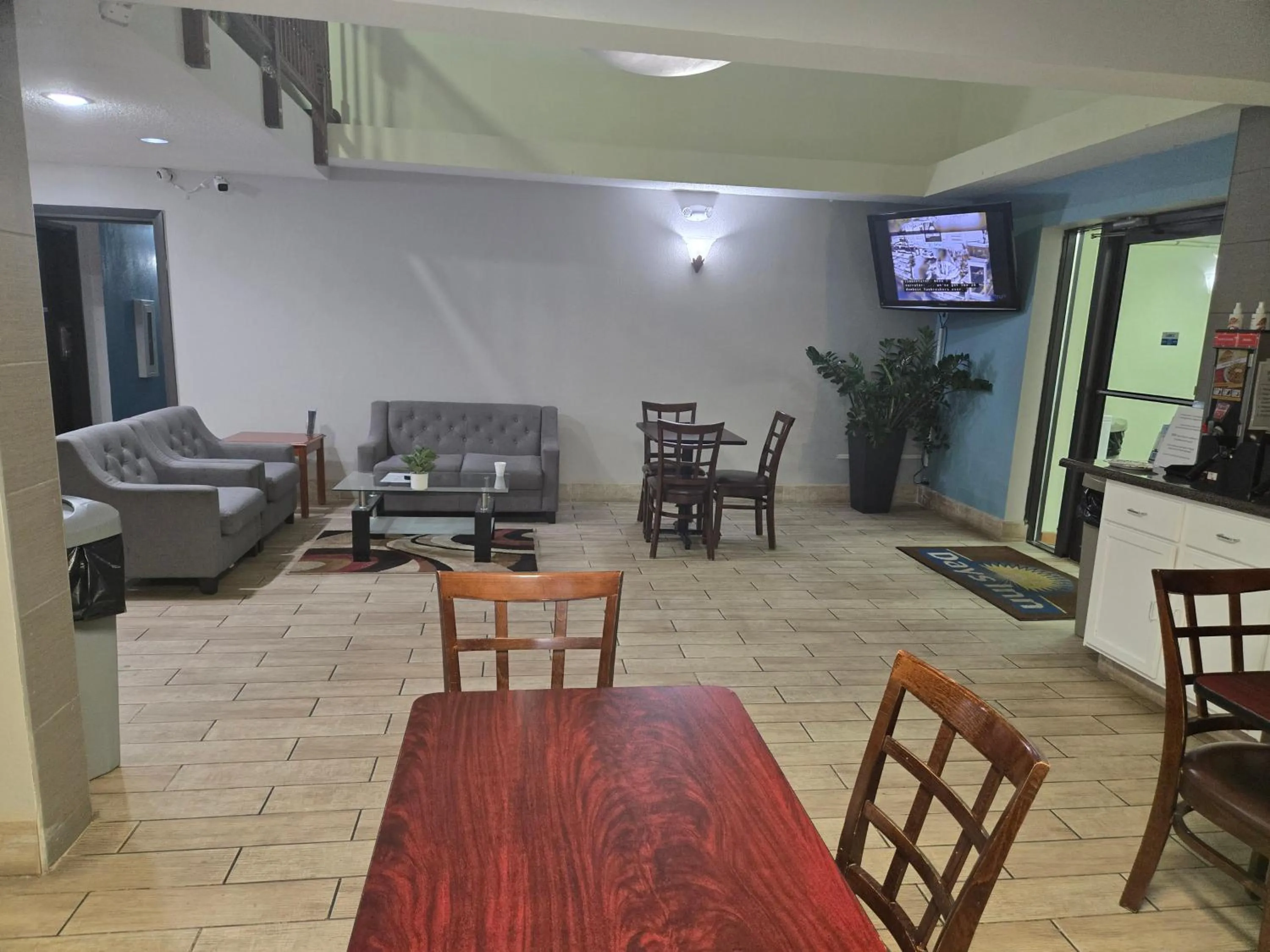 Days Inn by Wyndham Portage Cascade Mountain area