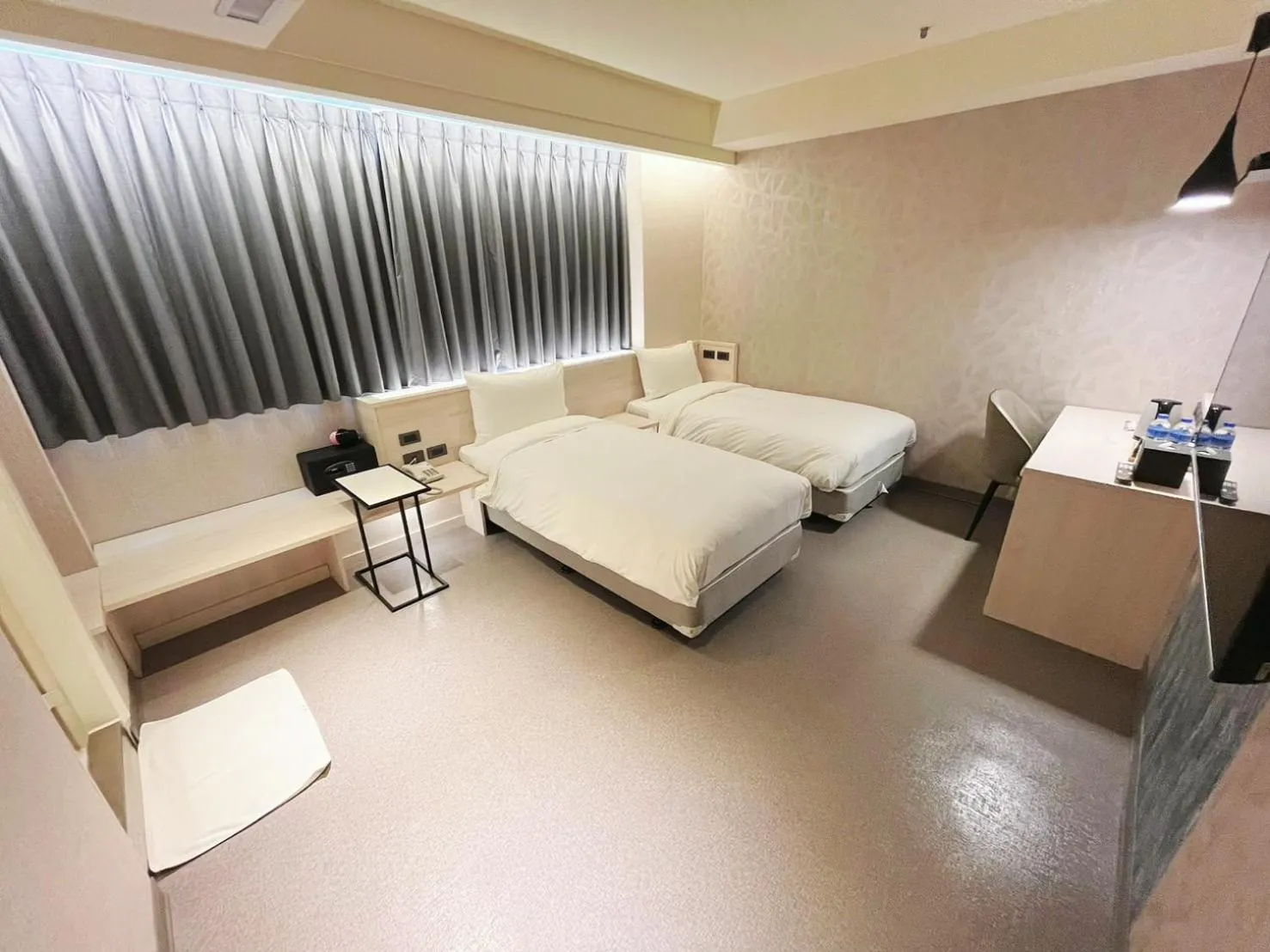 Photo of the whole room, Bed in 新仕飯店-New City Hotel