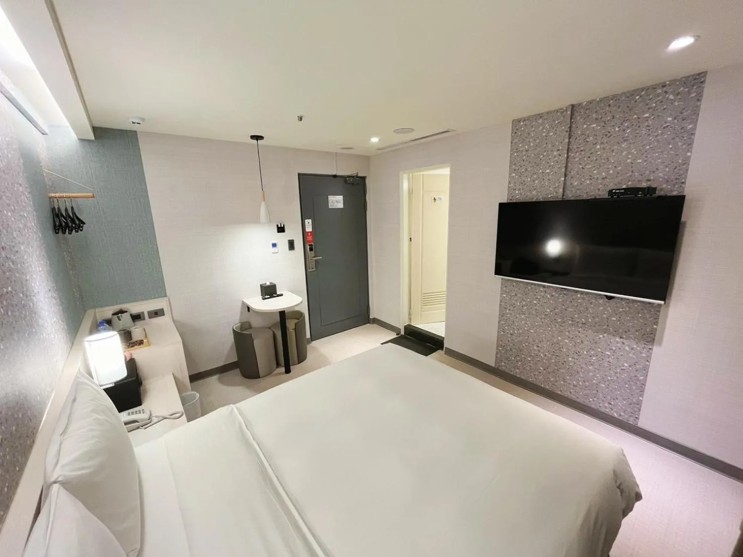 Photo of the whole room, Bed in 新仕飯店-New City Hotel