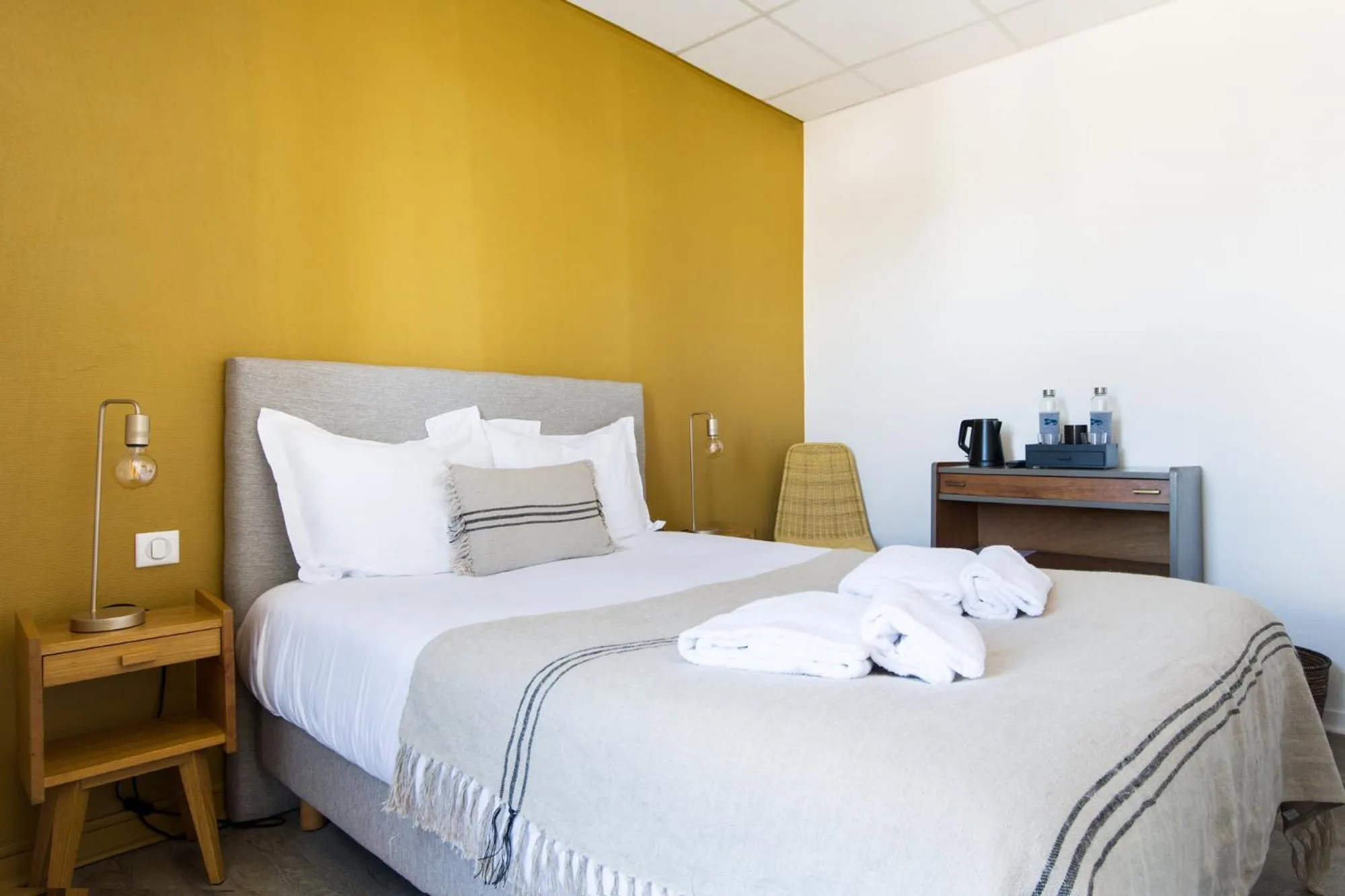 Bedroom, Bed in Le Homard Bleu