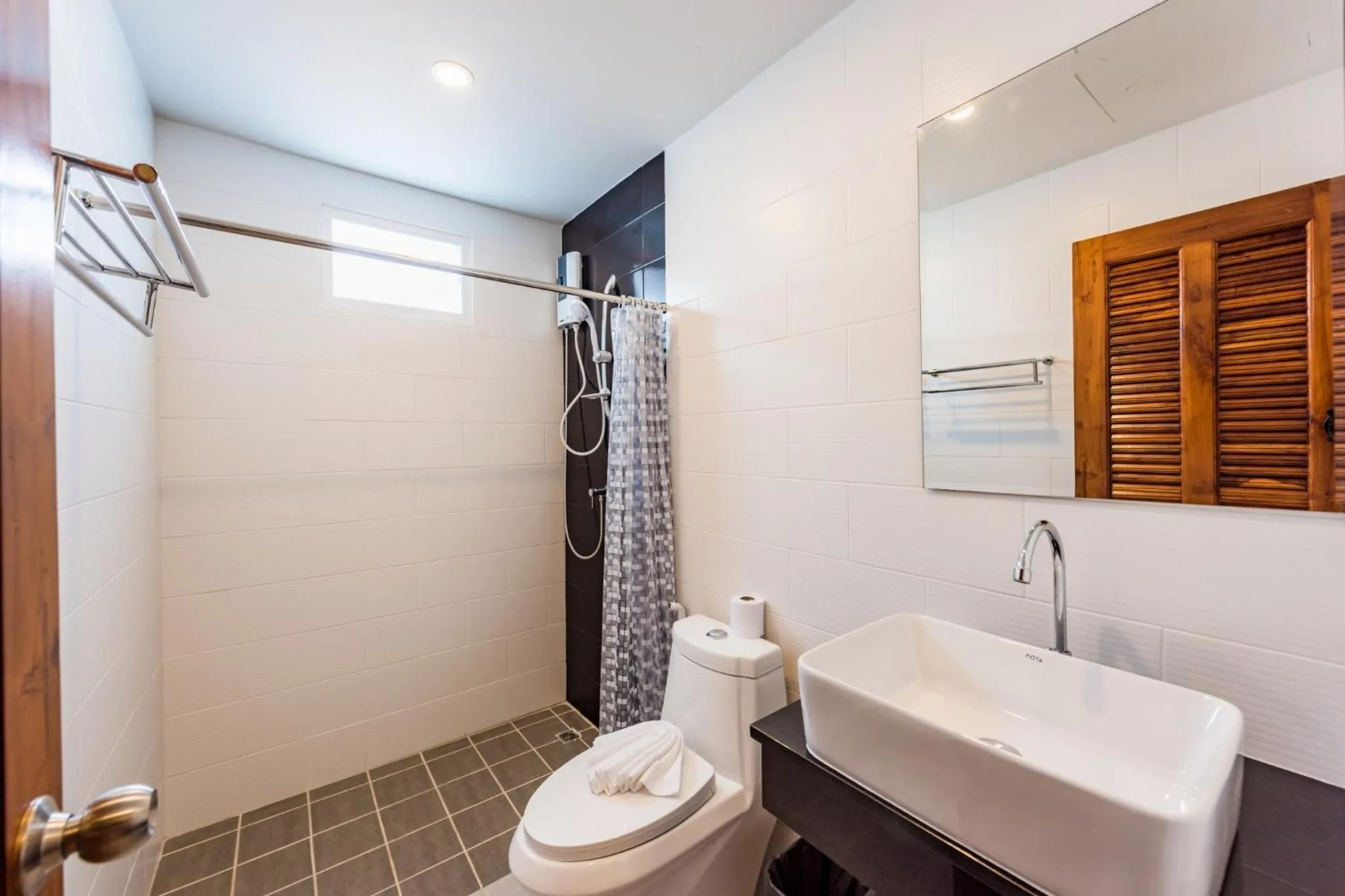 Phuket Marine Poshtel - SHA Plus