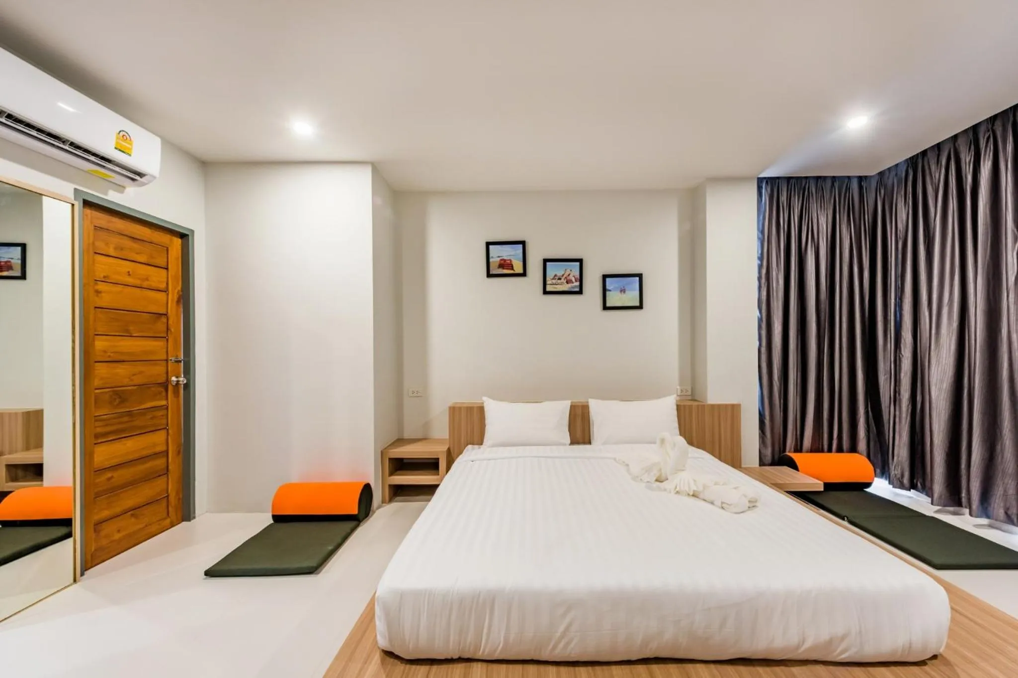 Bed in Phuket Marine Poshtel - SHA Plus