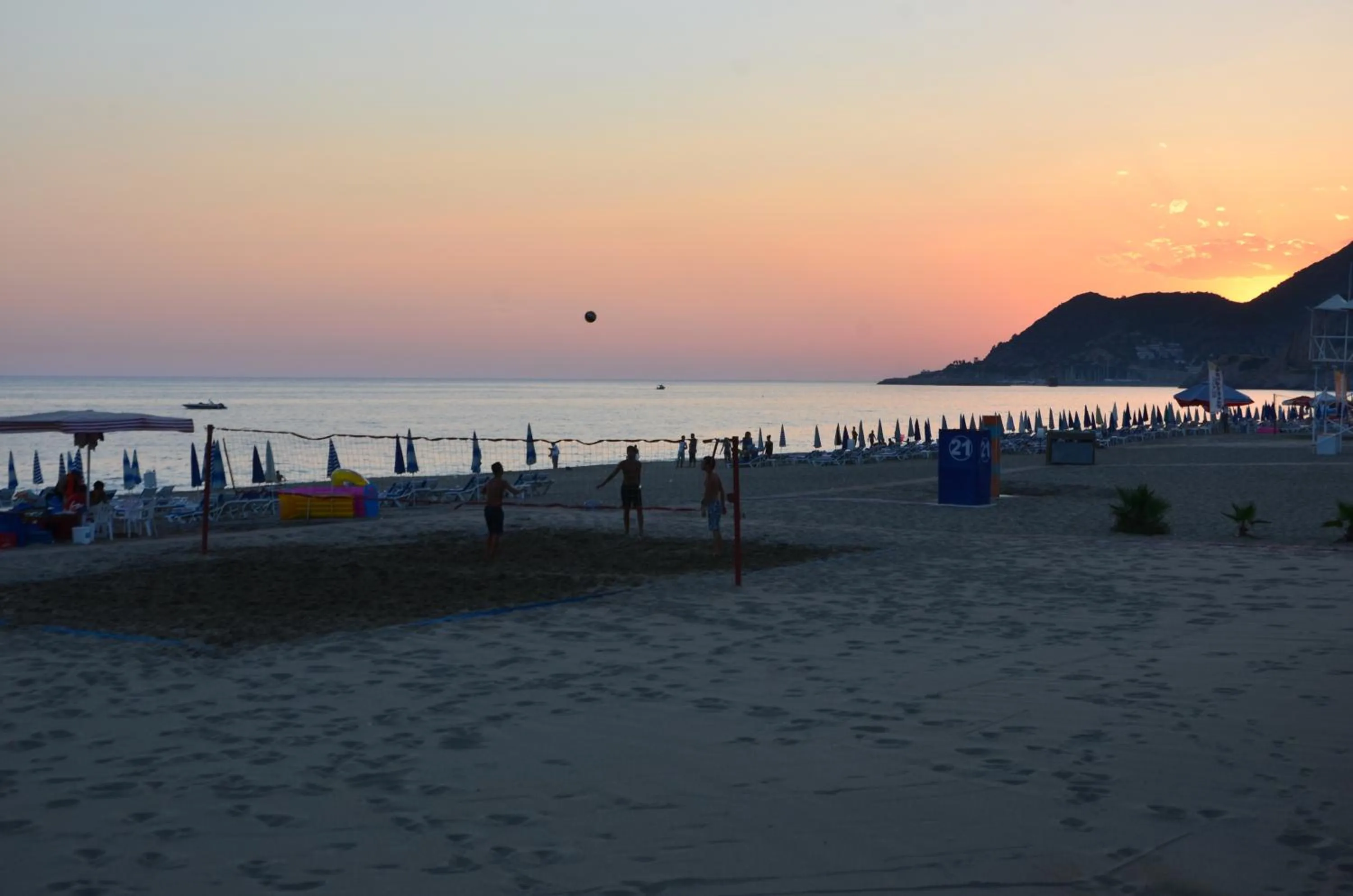 Beach in Kleopatra Balik Hotel