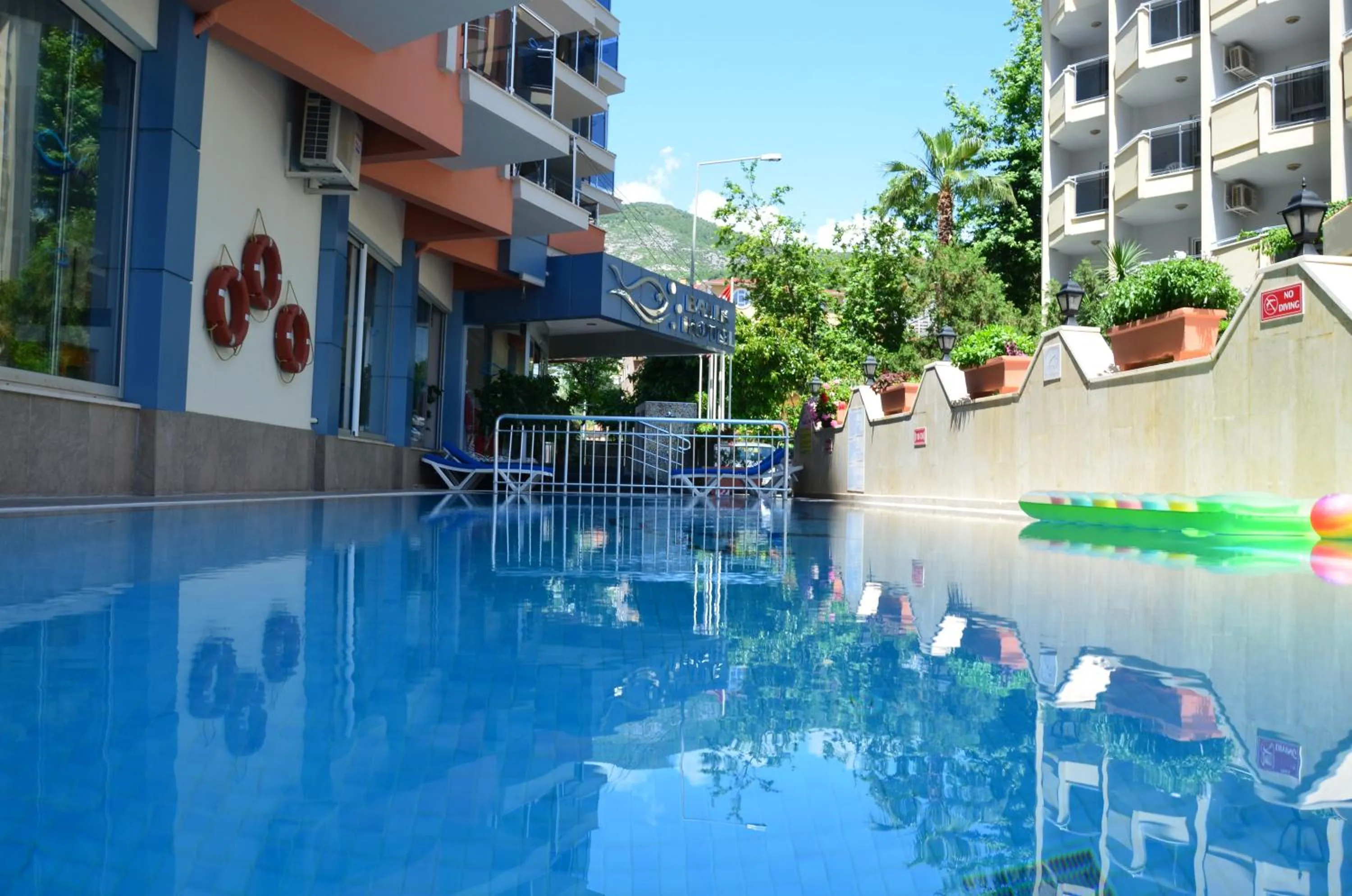 Swimming pool in Kleopatra Balik Hotel