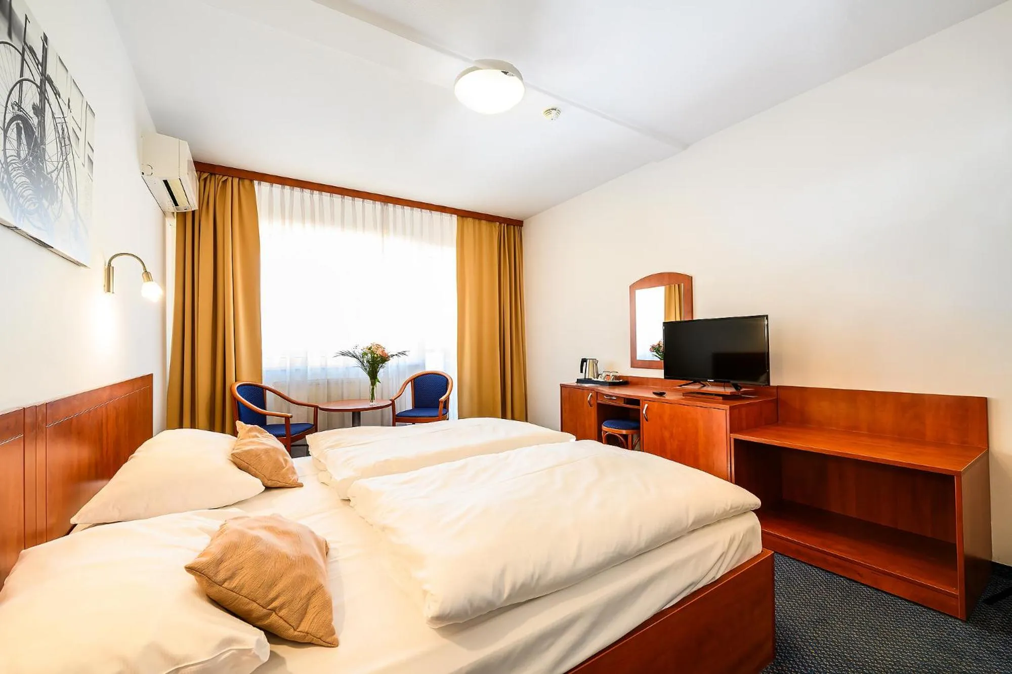 Photo of the whole room, Bed in Hotel Bratislava