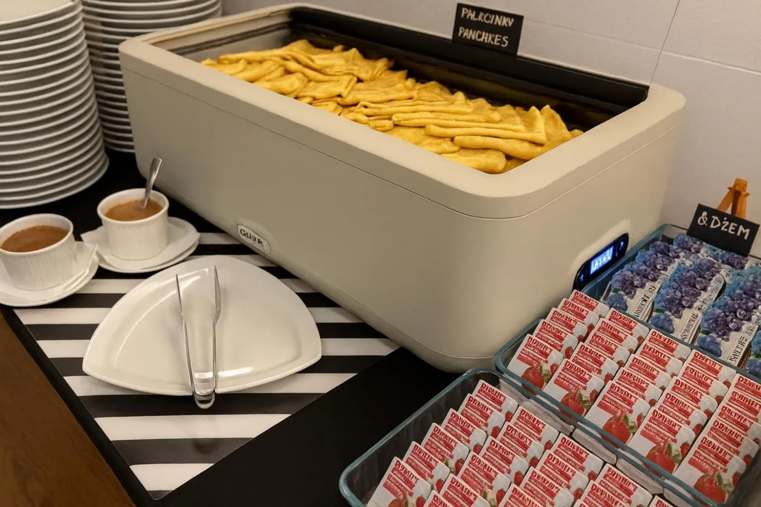 Buffet breakfast in Hotel Bratislava