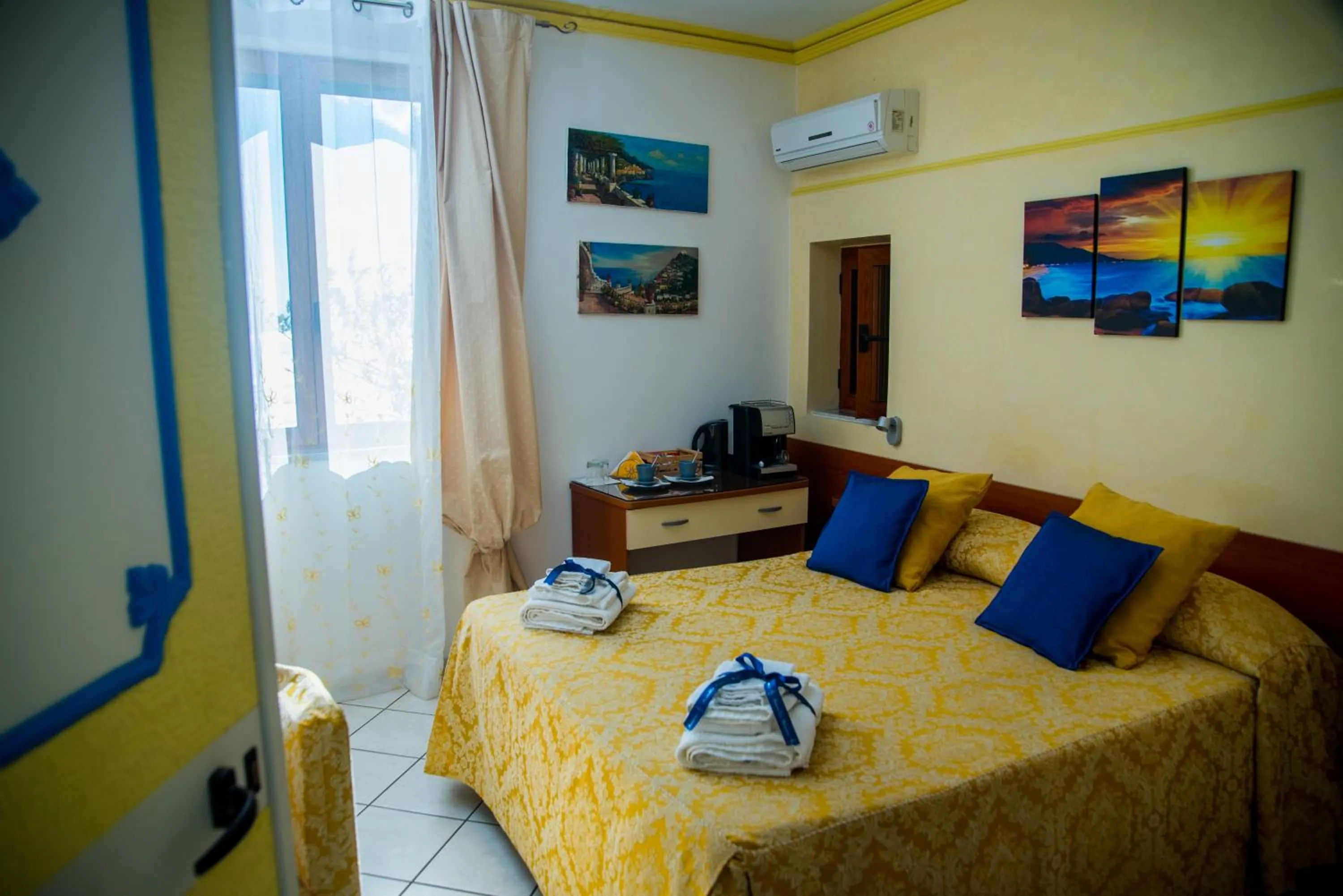 Bedroom, Bed in B&B Ravello Rooms