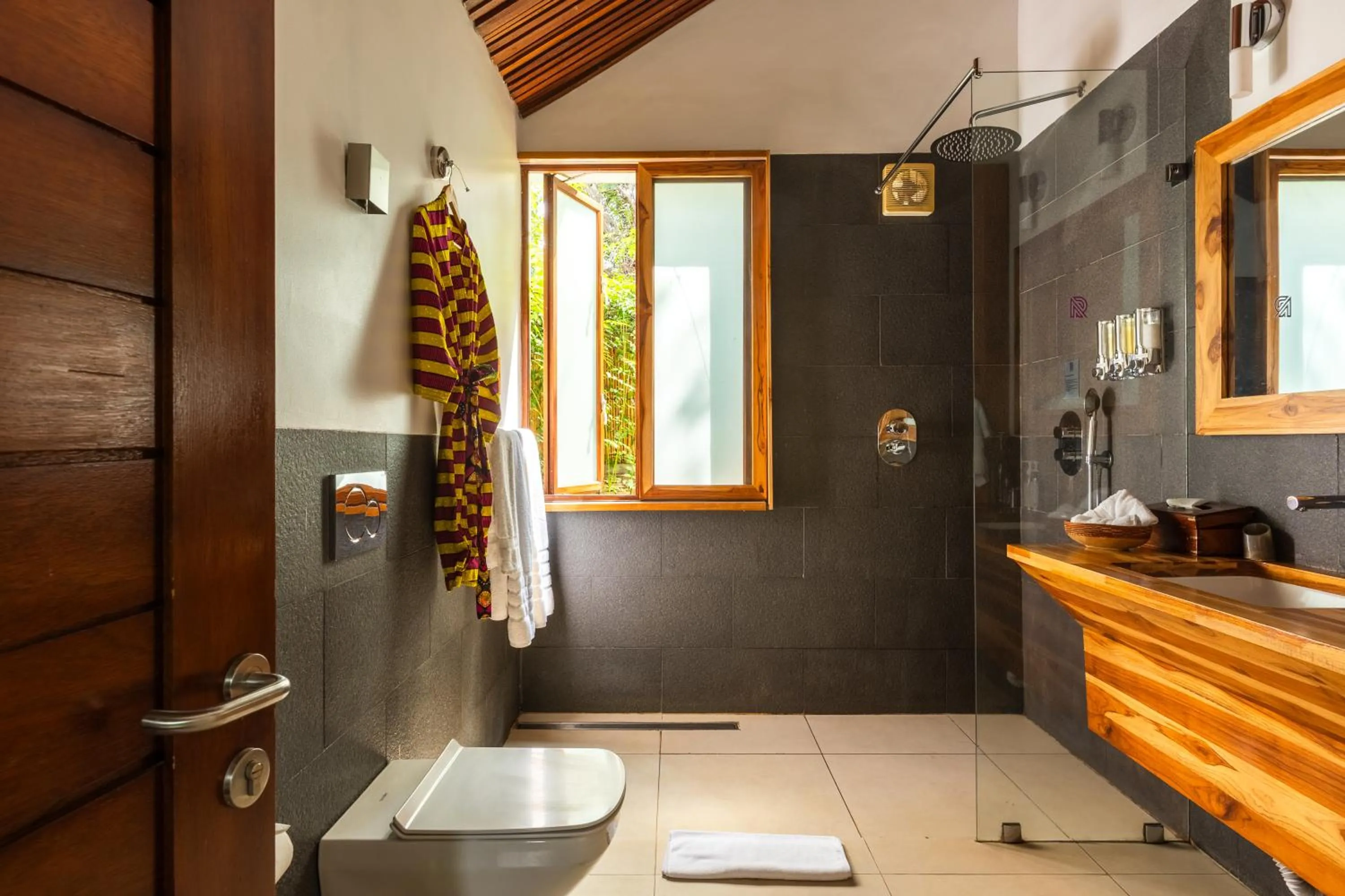 Shower in Hemingways Retreat Kigali