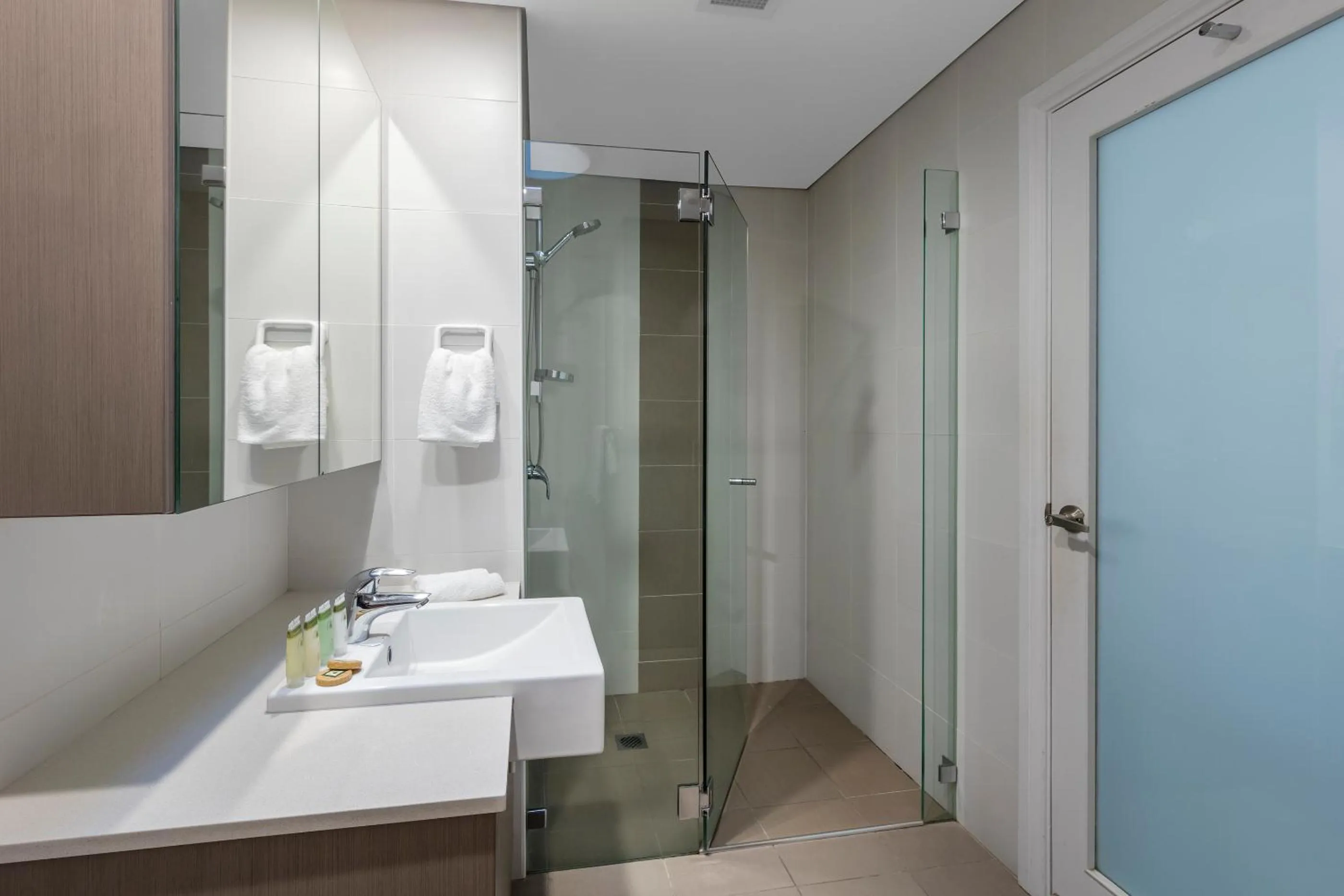 Bathroom in Nesuto Woolloomooloo