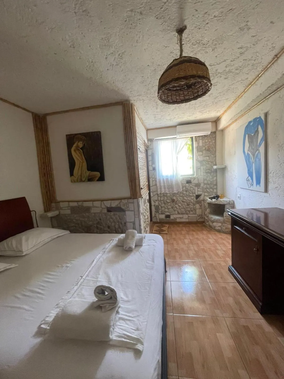 Bed in Maxola's Dream Orikum