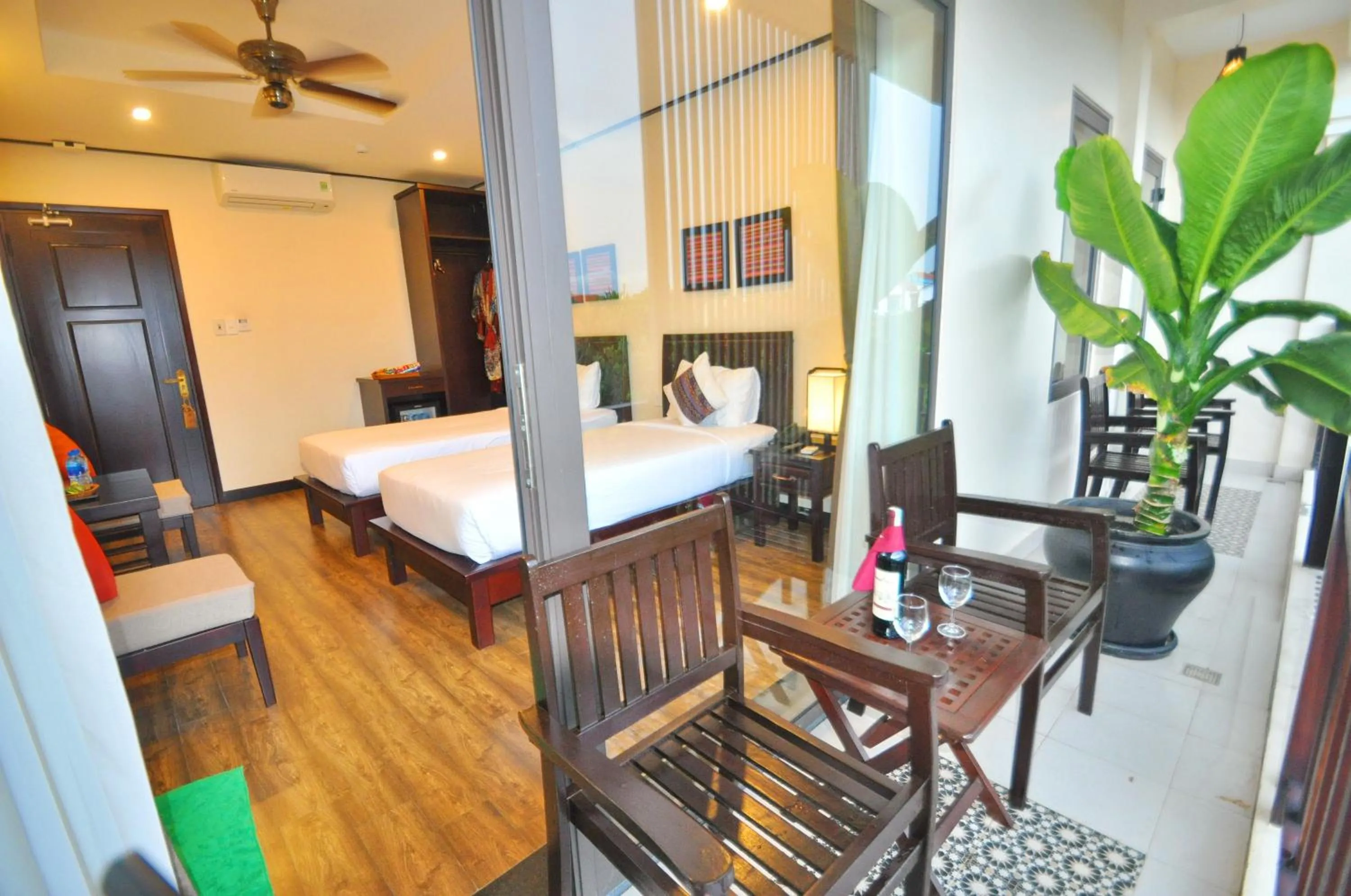 Photo of the whole room, Bed in The Quin Riverside Villa