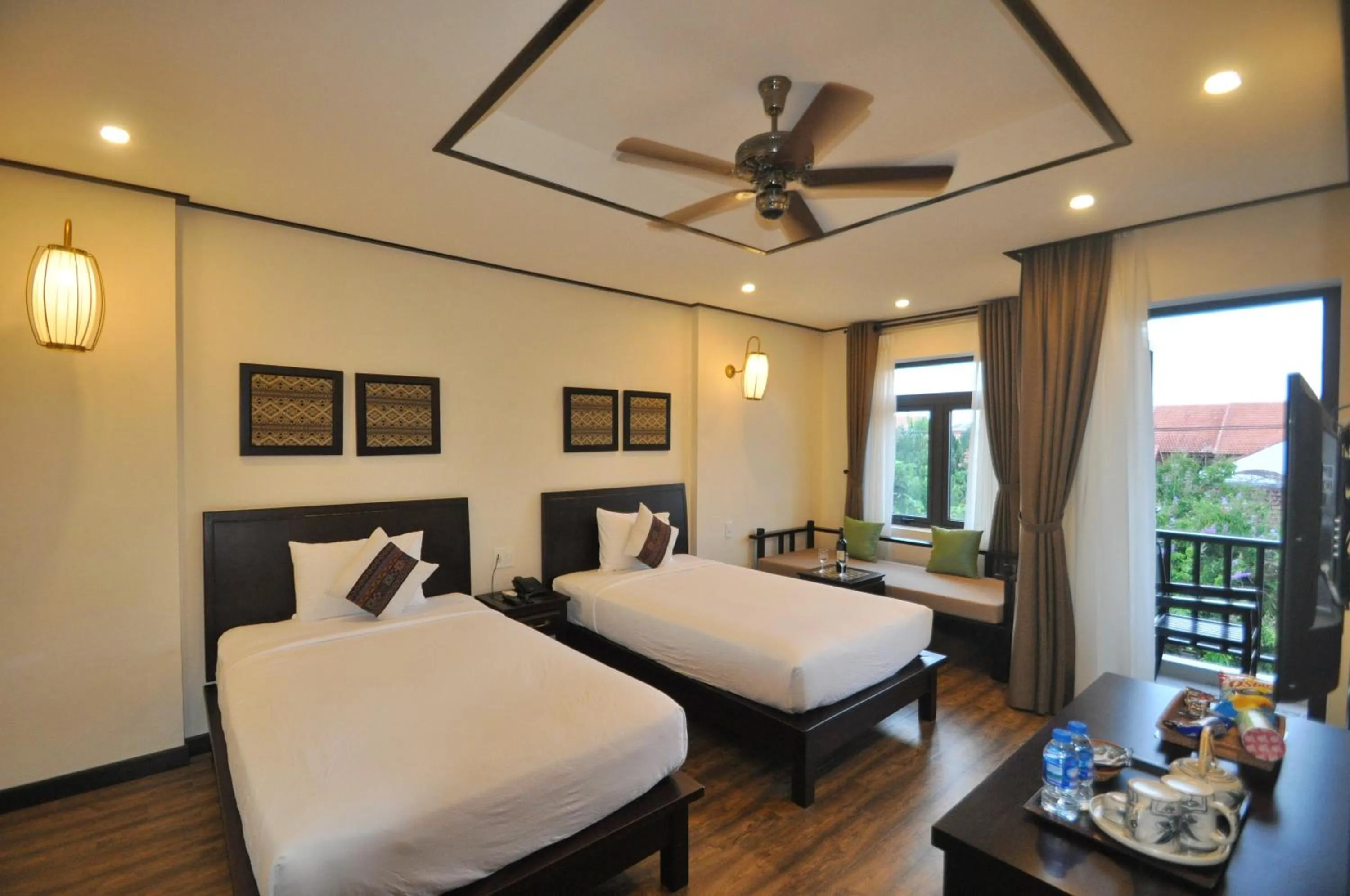 Photo of the whole room, Bed in The Quin Riverside Villa