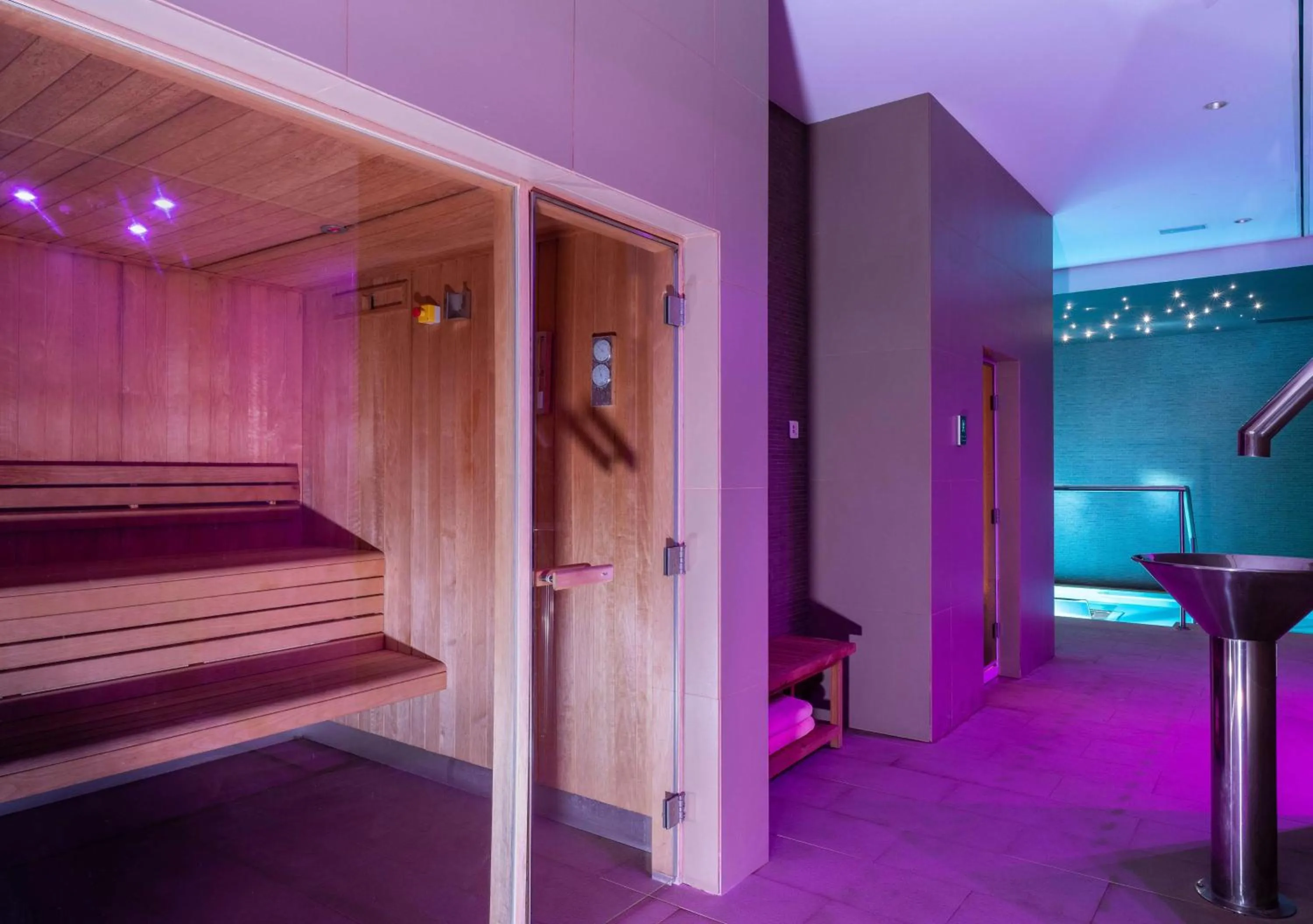 Pool view, Bed in Hilton Cabo Verde Sal Resort