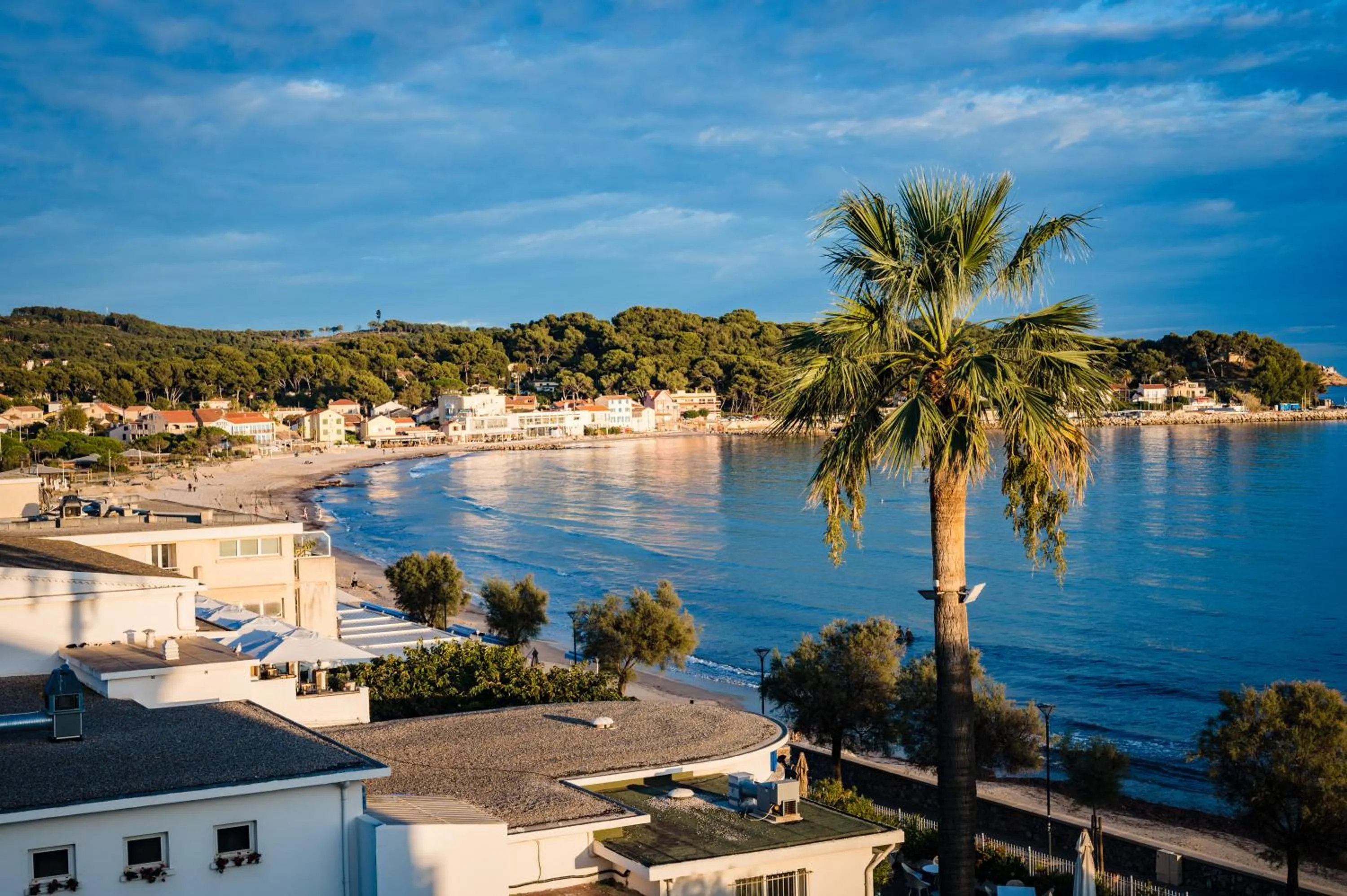 Grand Hotel Des Sablettes Plage, Curio Collection By Hilton