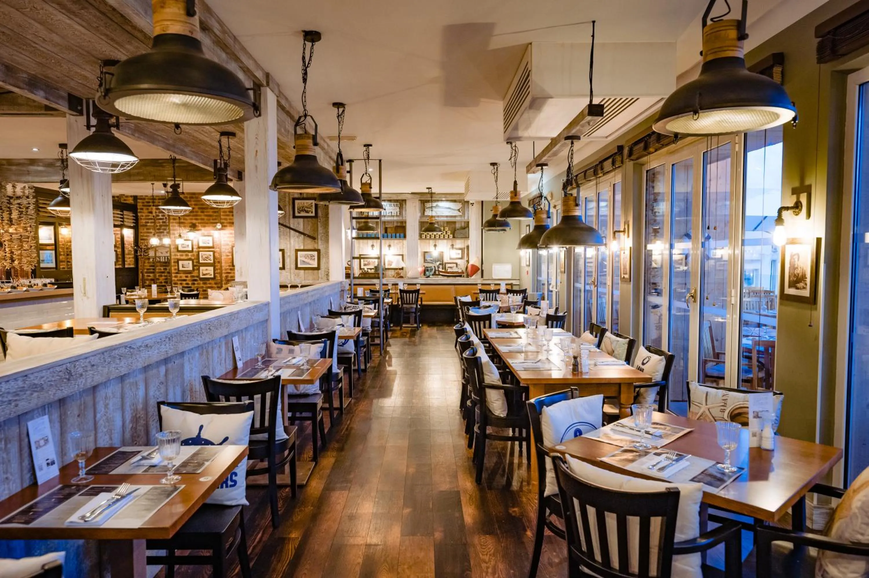 Grand Hotel Des Sablettes Plage, Curio Collection By Hilton