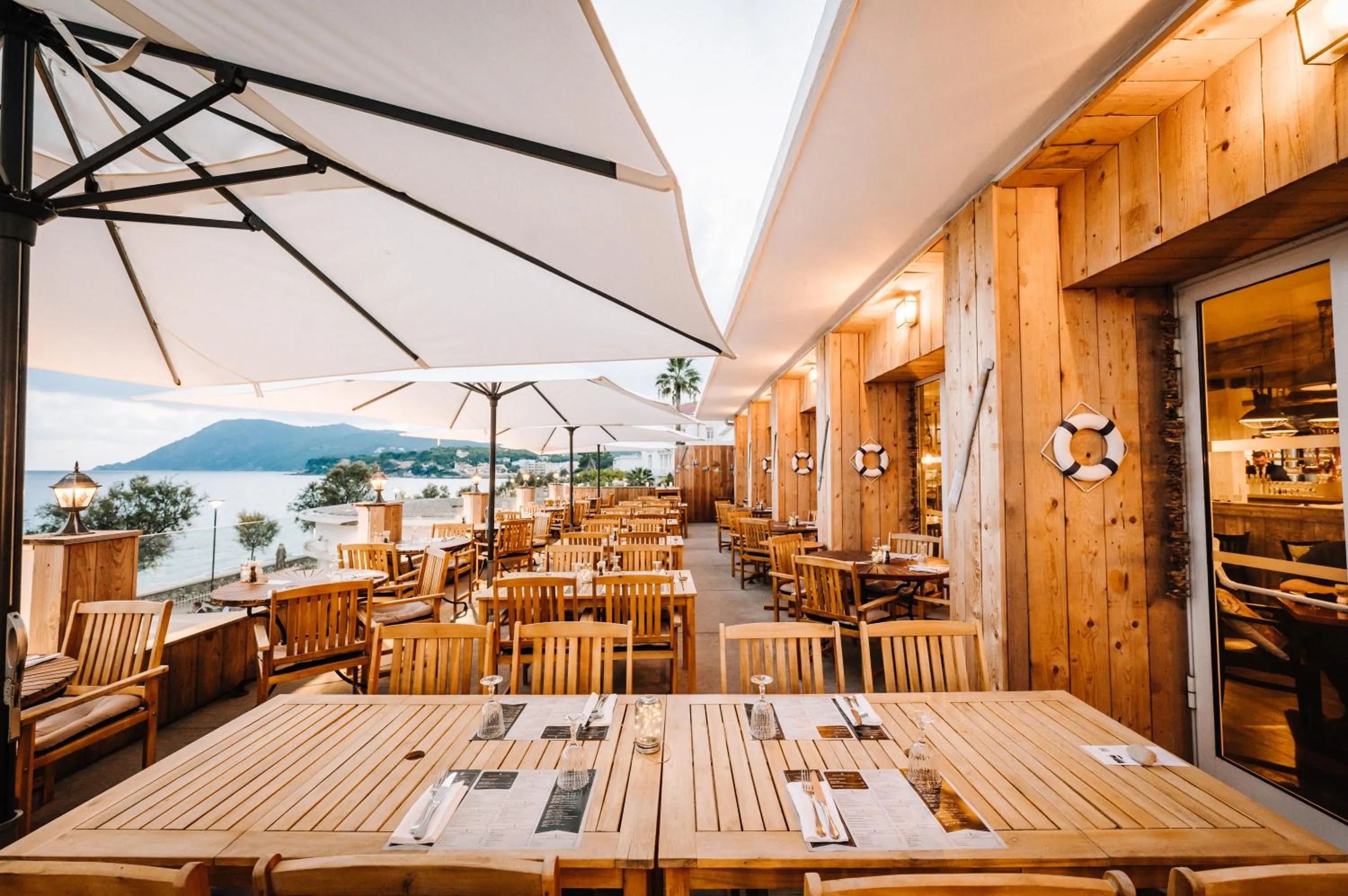 Grand Hotel Des Sablettes Plage, Curio Collection By Hilton