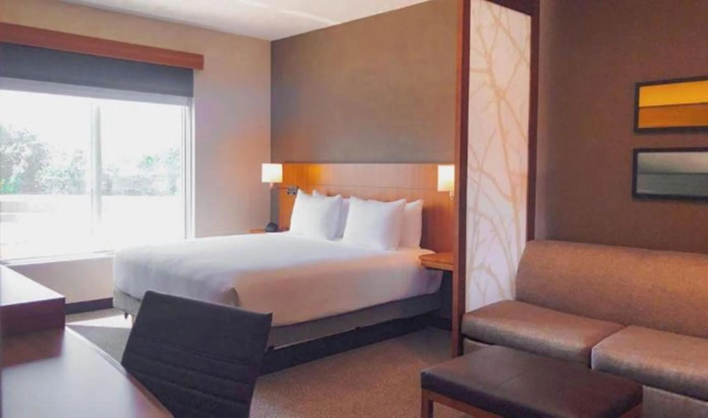 Bed in Hyatt Place Houston- Northwest/Cy-Fair