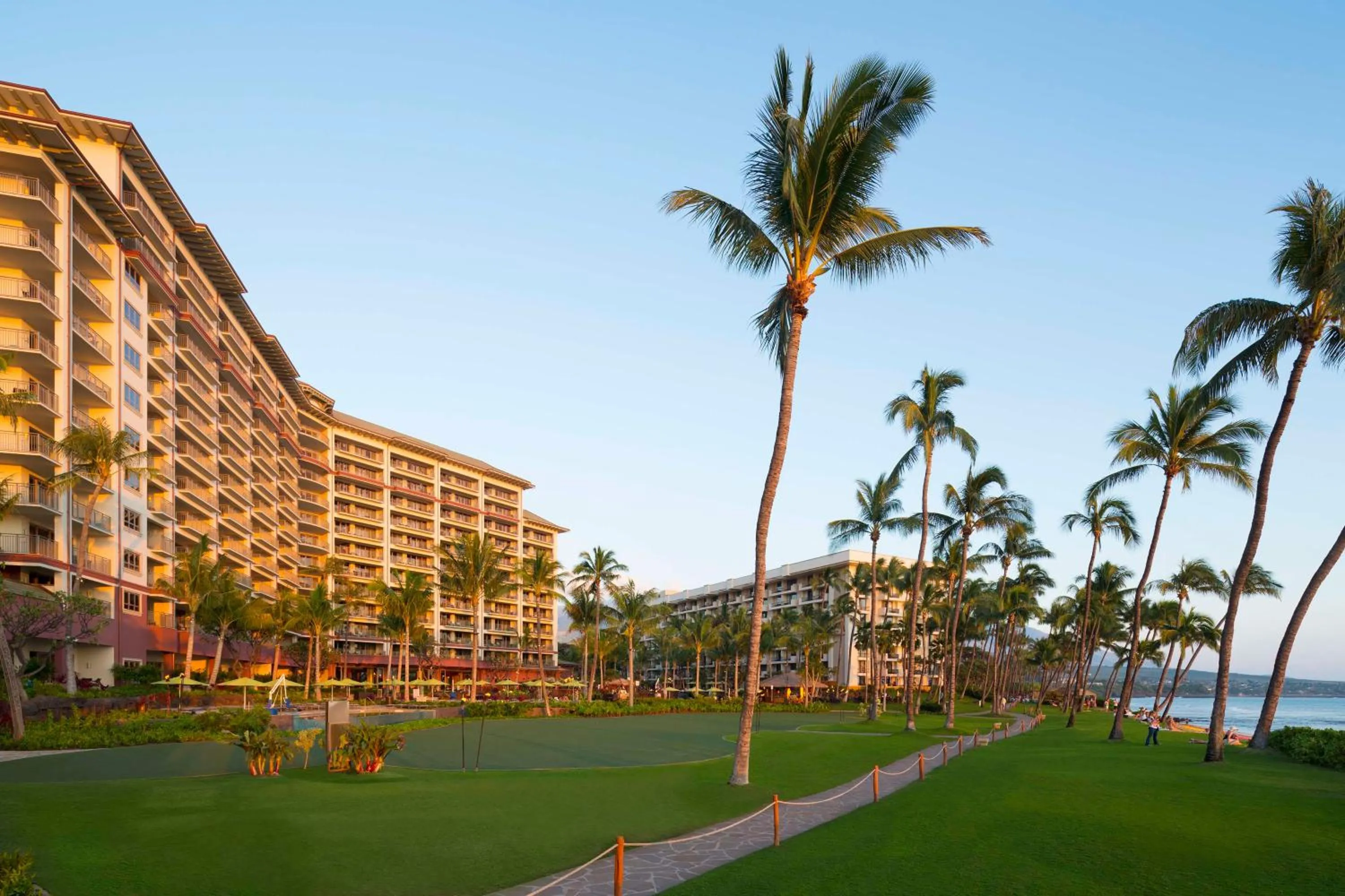 Property building in Hyatt Vacation Club at Ka'anapali Beach