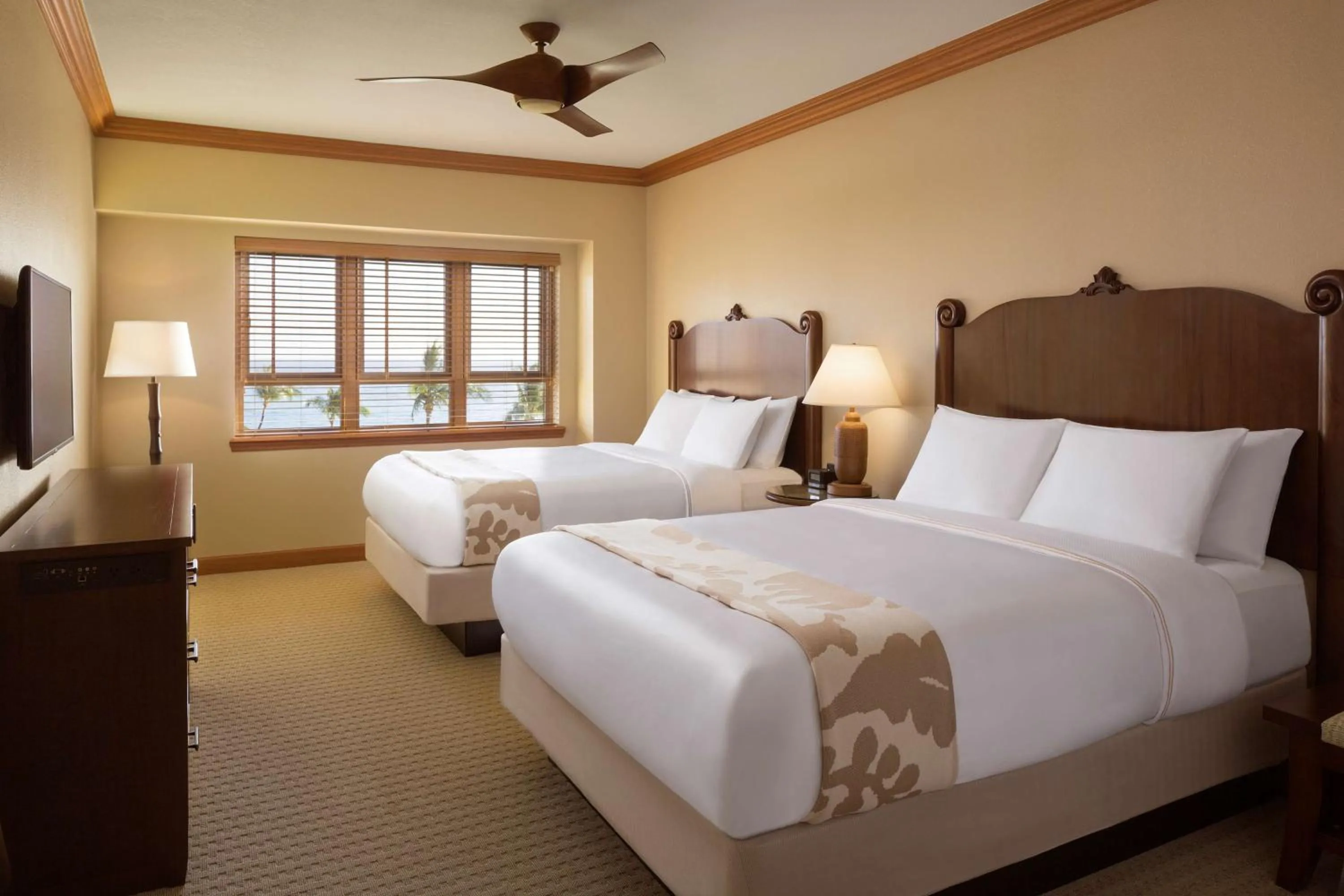 Photo of the whole room, Bed in Hyatt Vacation Club at Ka'anapali Beach