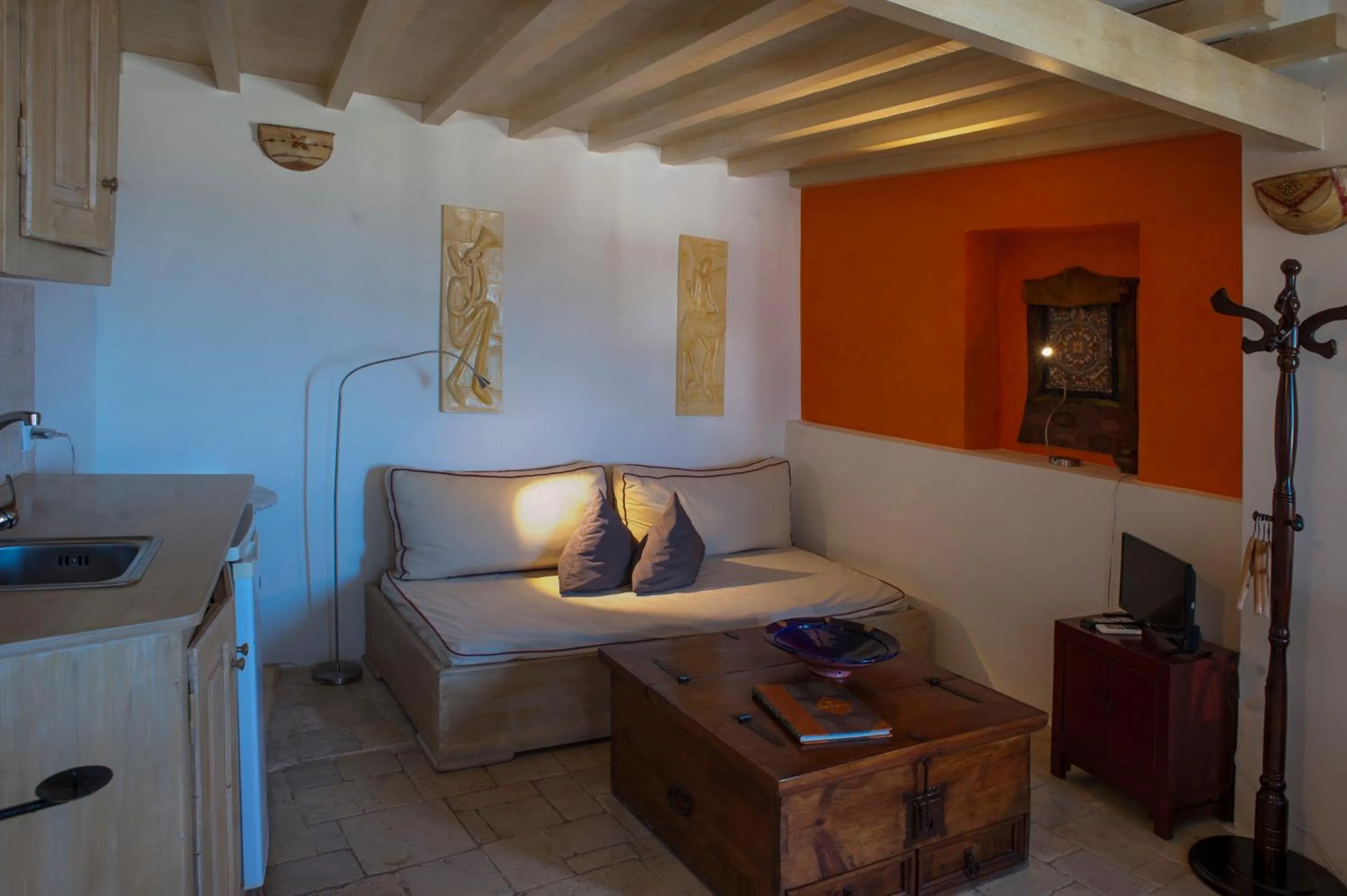 Kitchen or kitchenette, Bed in Heliophos Boutique Caves