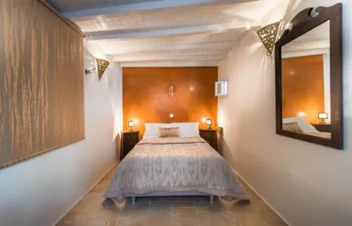 Bedroom, Bed in Heliophos Boutique Caves