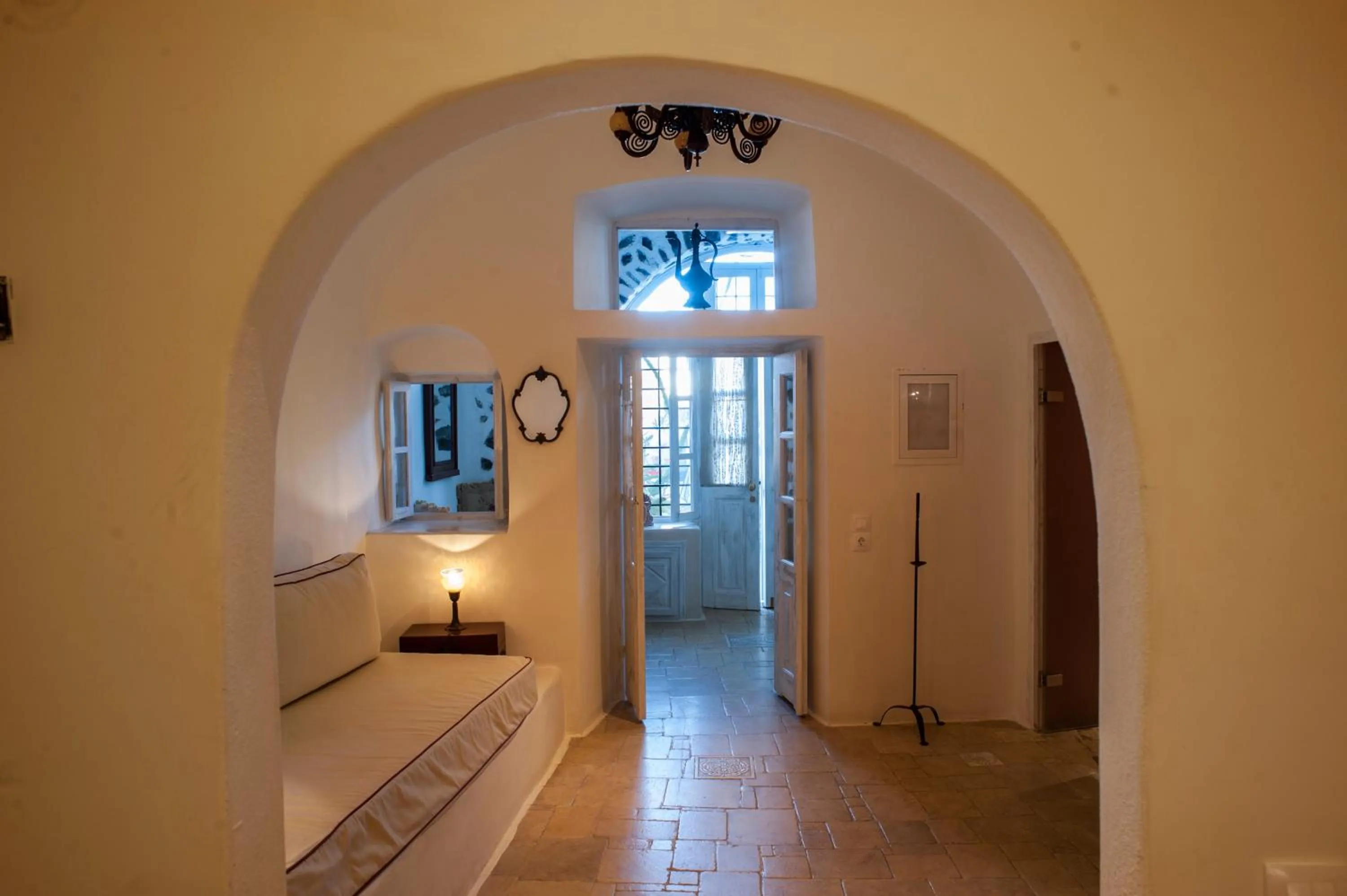 Facade/entrance in Heliophos Boutique Caves