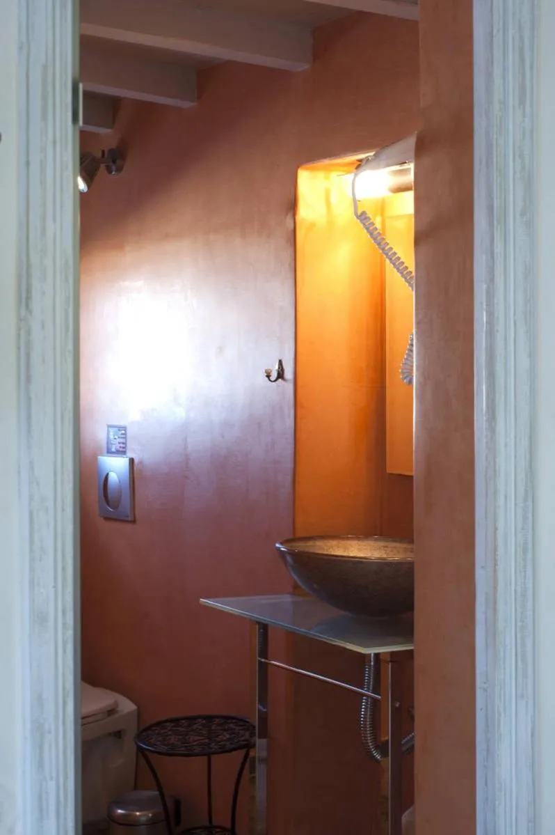 Bathroom in Heliophos Boutique Caves