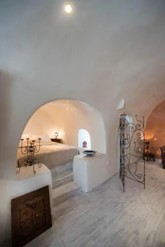 Bedroom, Bed in Heliophos Boutique Caves