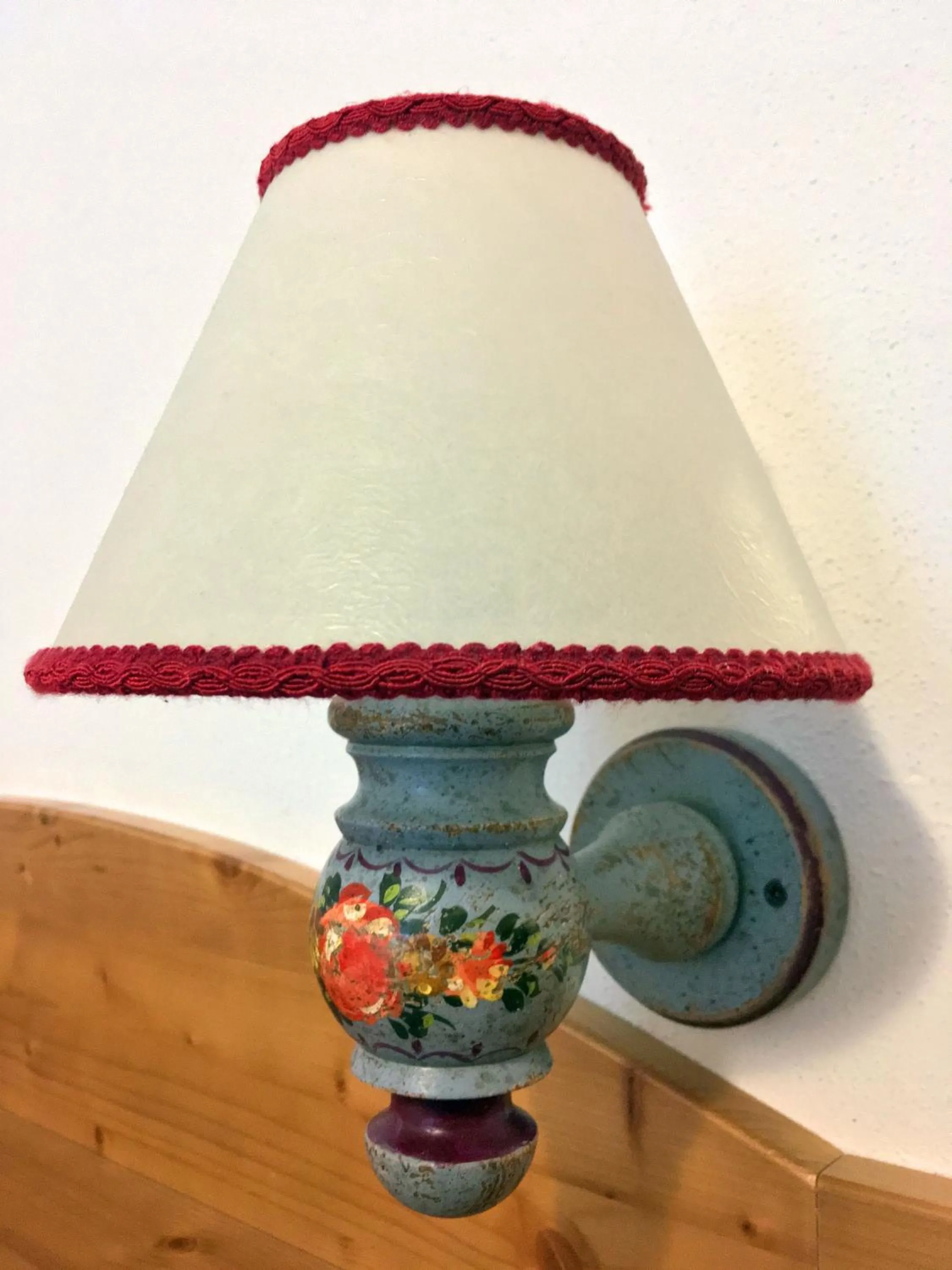 Photo of the whole room in Rifugio Monti Pallidi