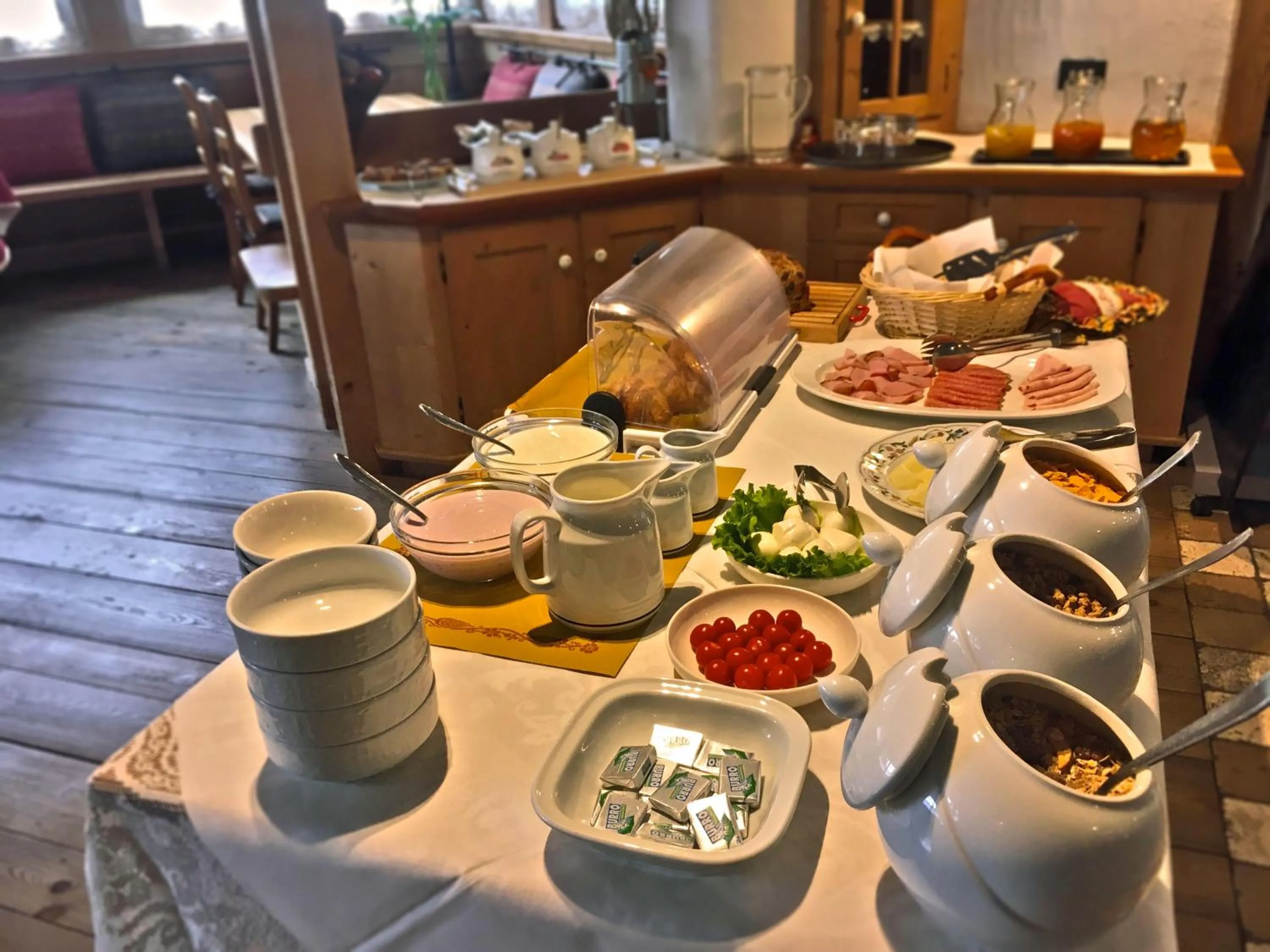 Restaurant/places to eat in Rifugio Monti Pallidi